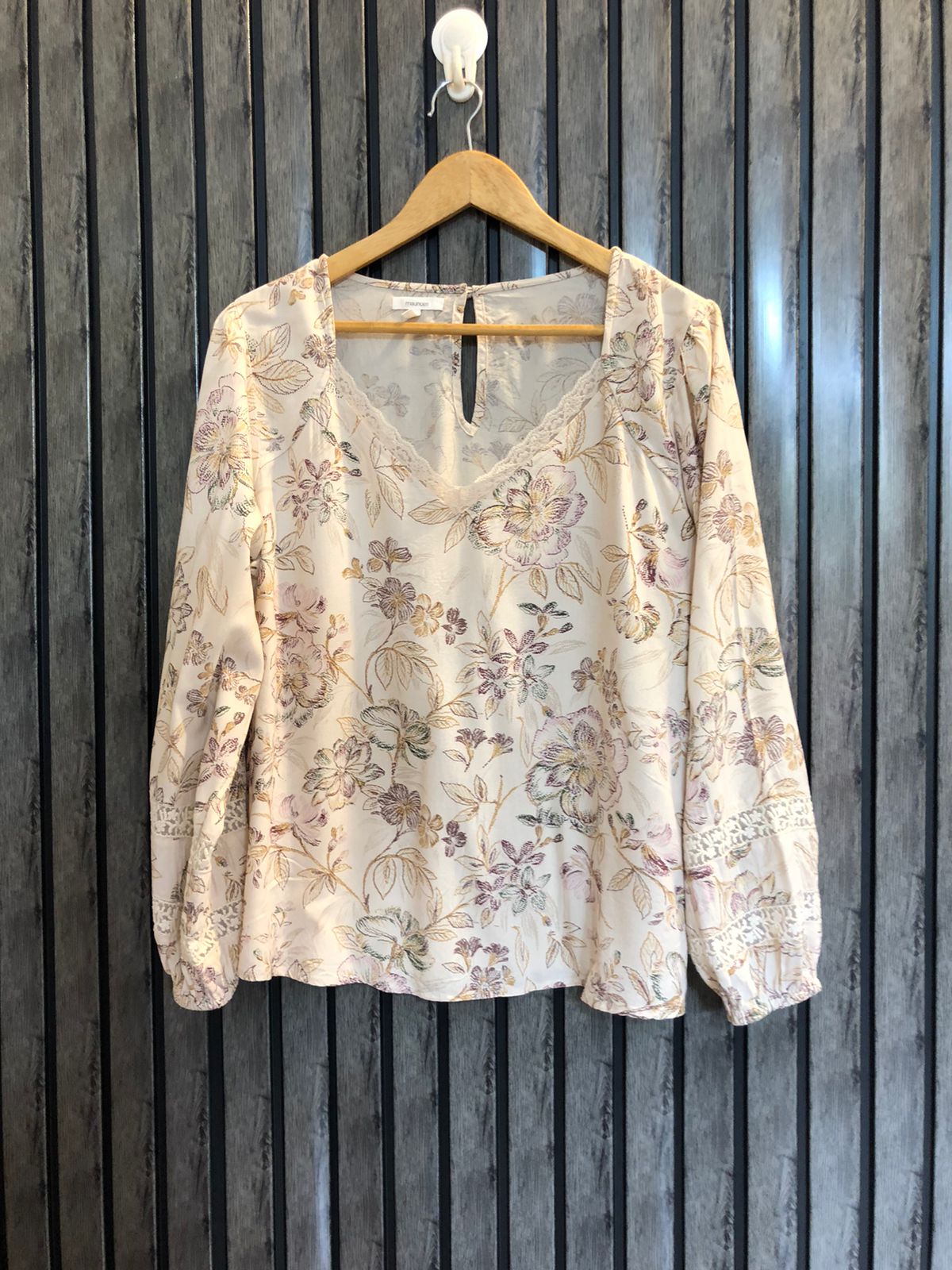 Chest 20  Lenght 21 To 23  Fabric Linen Women's Stylish Cotton Full Sleeve Top
