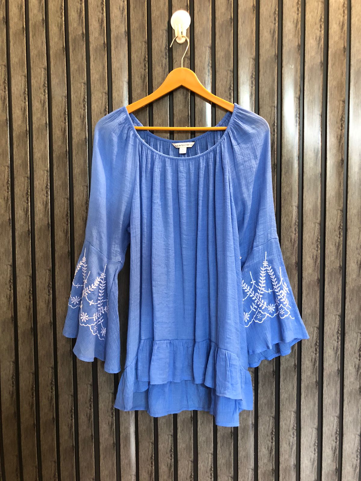 Chest 22  Lenght 23 To 26  Fabric Cotton Silk Women's Fashion Full Sleeve Western Top