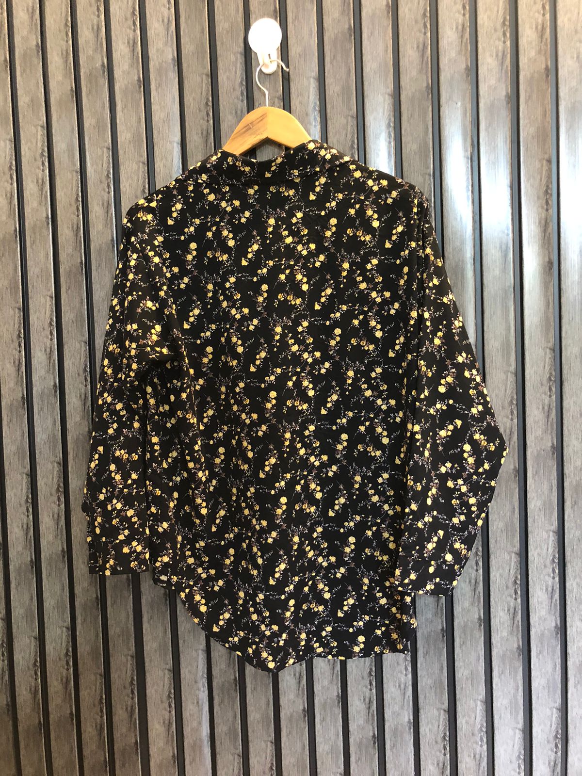 Chest 20  Lenght 25  Fabric Silk Branded Everyday Wear Women's Top