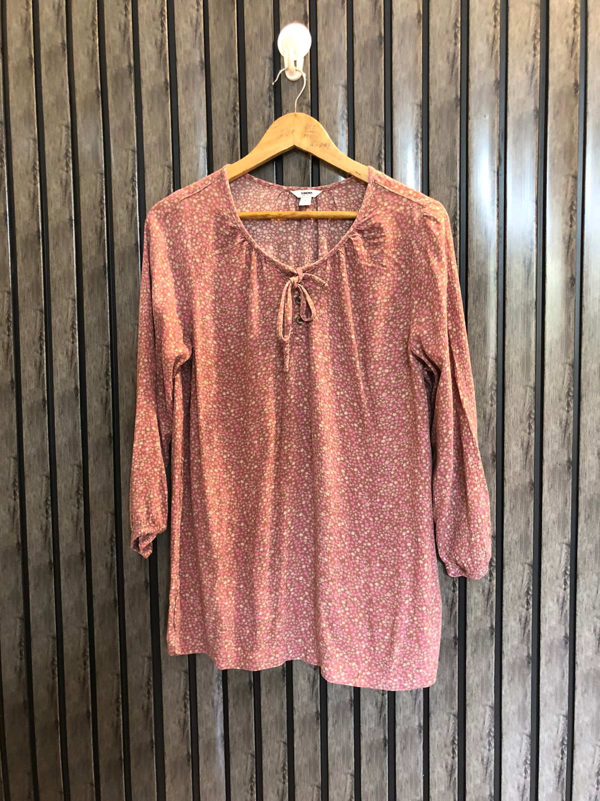 Chest 19  Lenght 26  Fabric Cotton Women's Elegant Casual Fashion Top