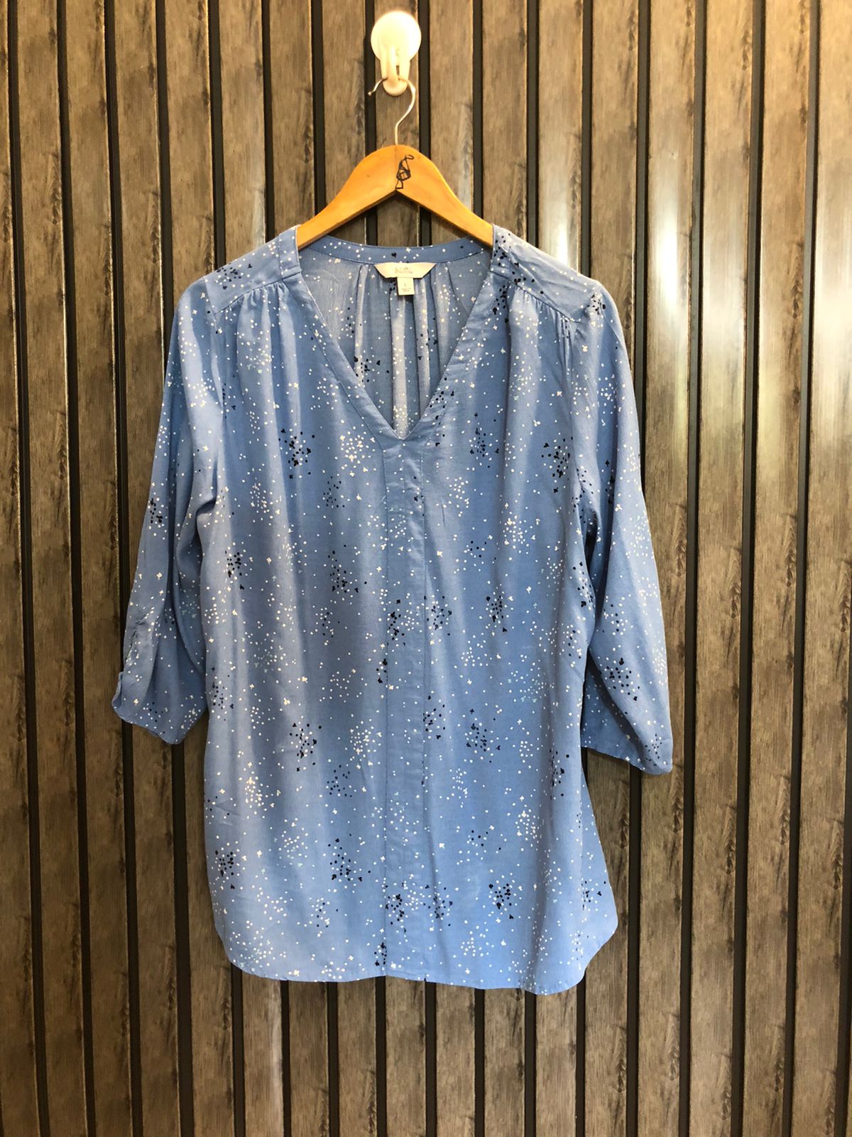 Chest 21  Lenght 25 To 26  Fabric Cotton Silk Women's Premium Casual Wear Top