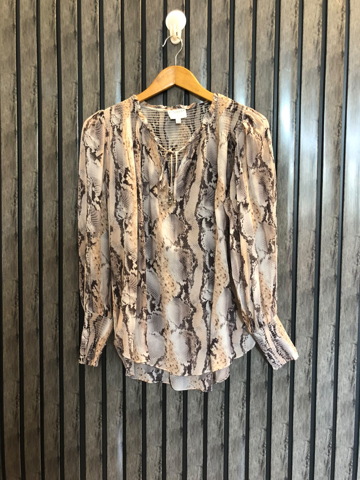 Chest 21  Length 24 To 26  Fabric Chiffon Casual Western Full Sleeve Top