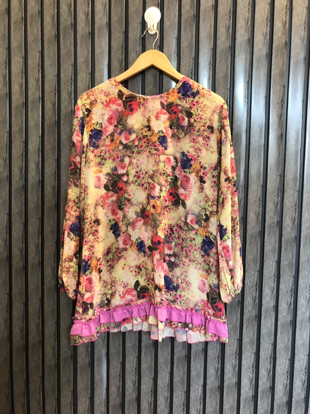 Chest 19  Length 29  Fabric Chiffon Premium Western Banded Top