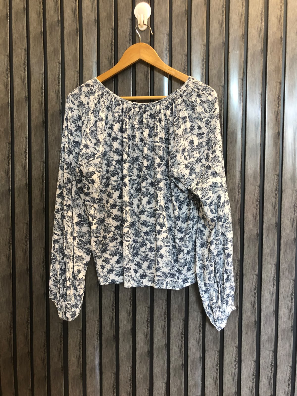 Chest 19  Length 22  Fabric Silk Smart Look Full Sleeve Top