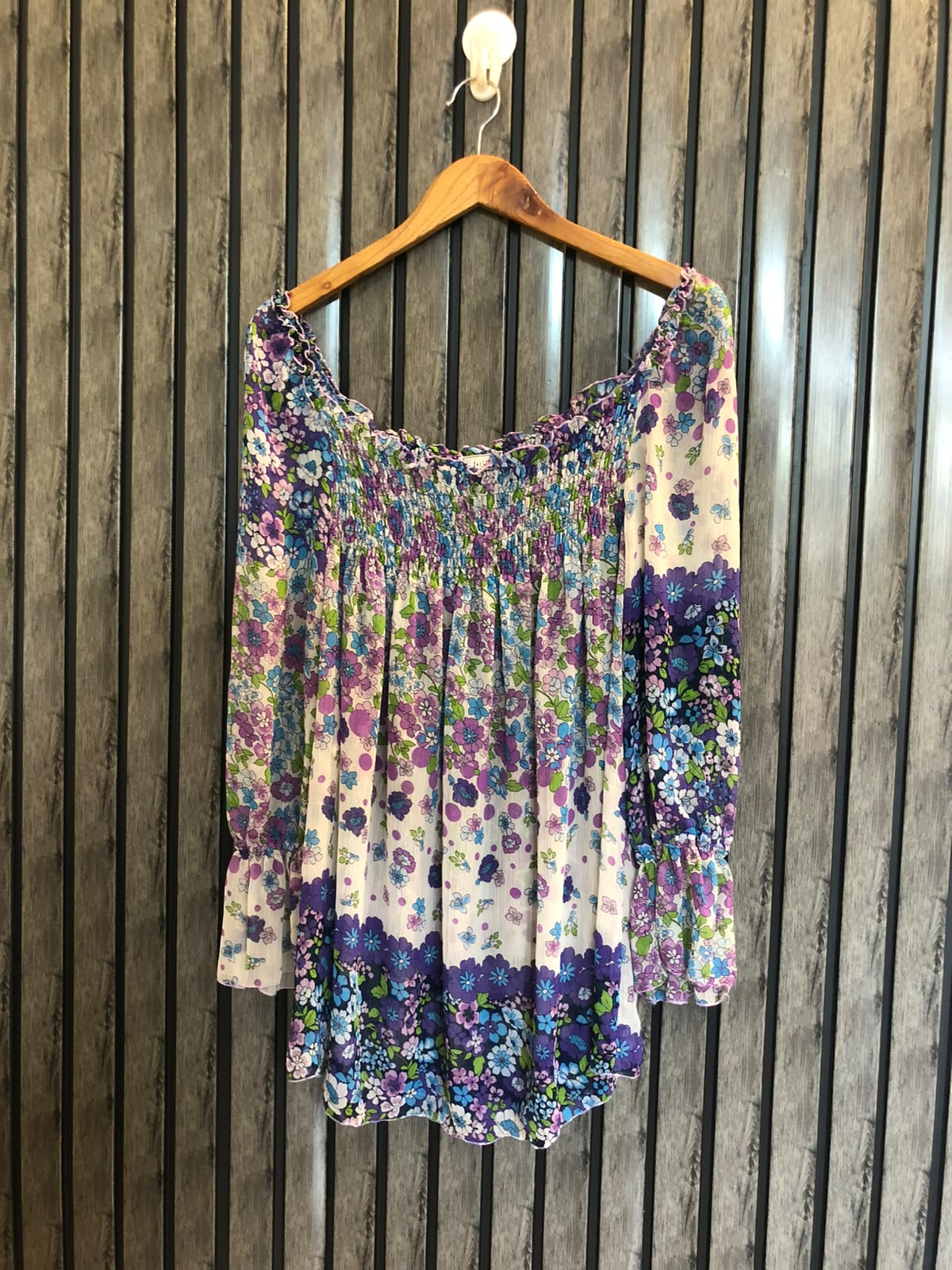 Chest 20  Length 26  Fabric Chiffon Full Sleeve Fashion Top