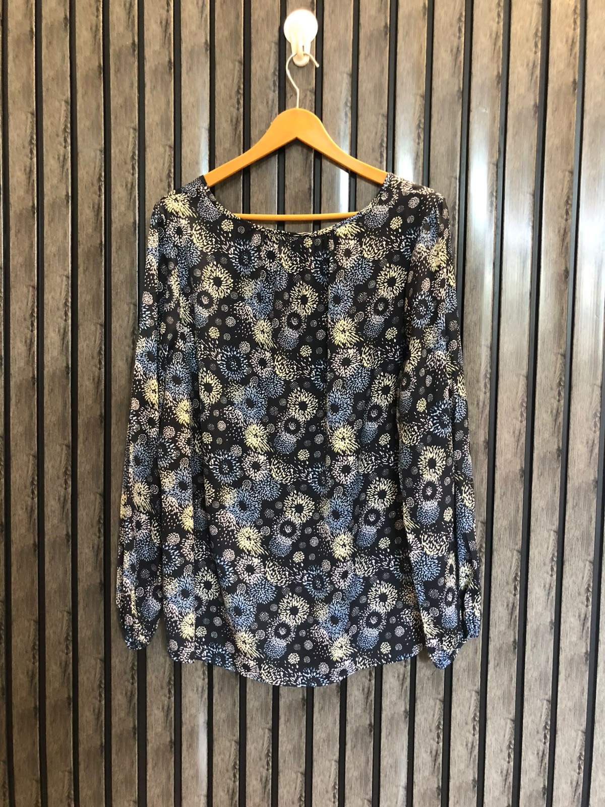 Chest 21  Length 25  Fabric Silk Everyday Wear Full Sleeve Top
