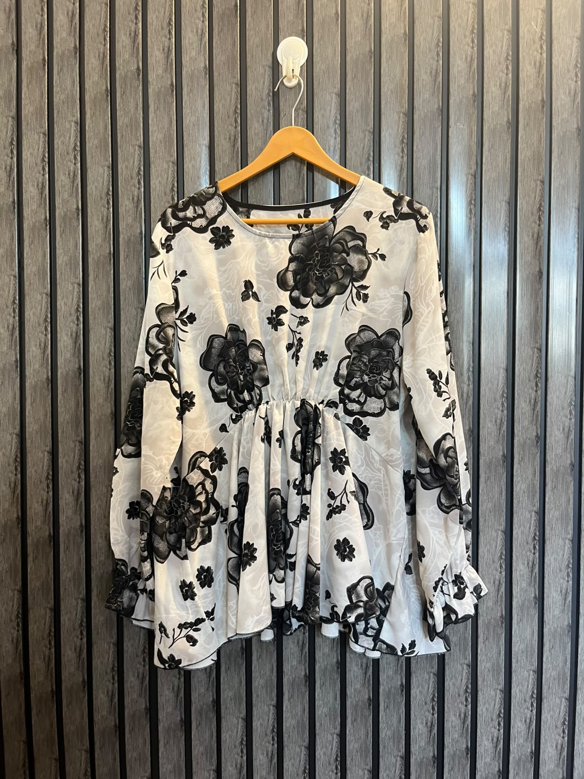 Chest 21  Length 26  Fabric Silk Stylish Long Sleeve Top