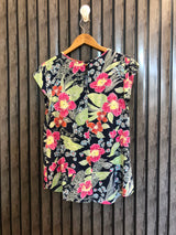 Chest 18  Length 23 to 26  Fabric linen stern Banded Womens Half Sleeve Top
