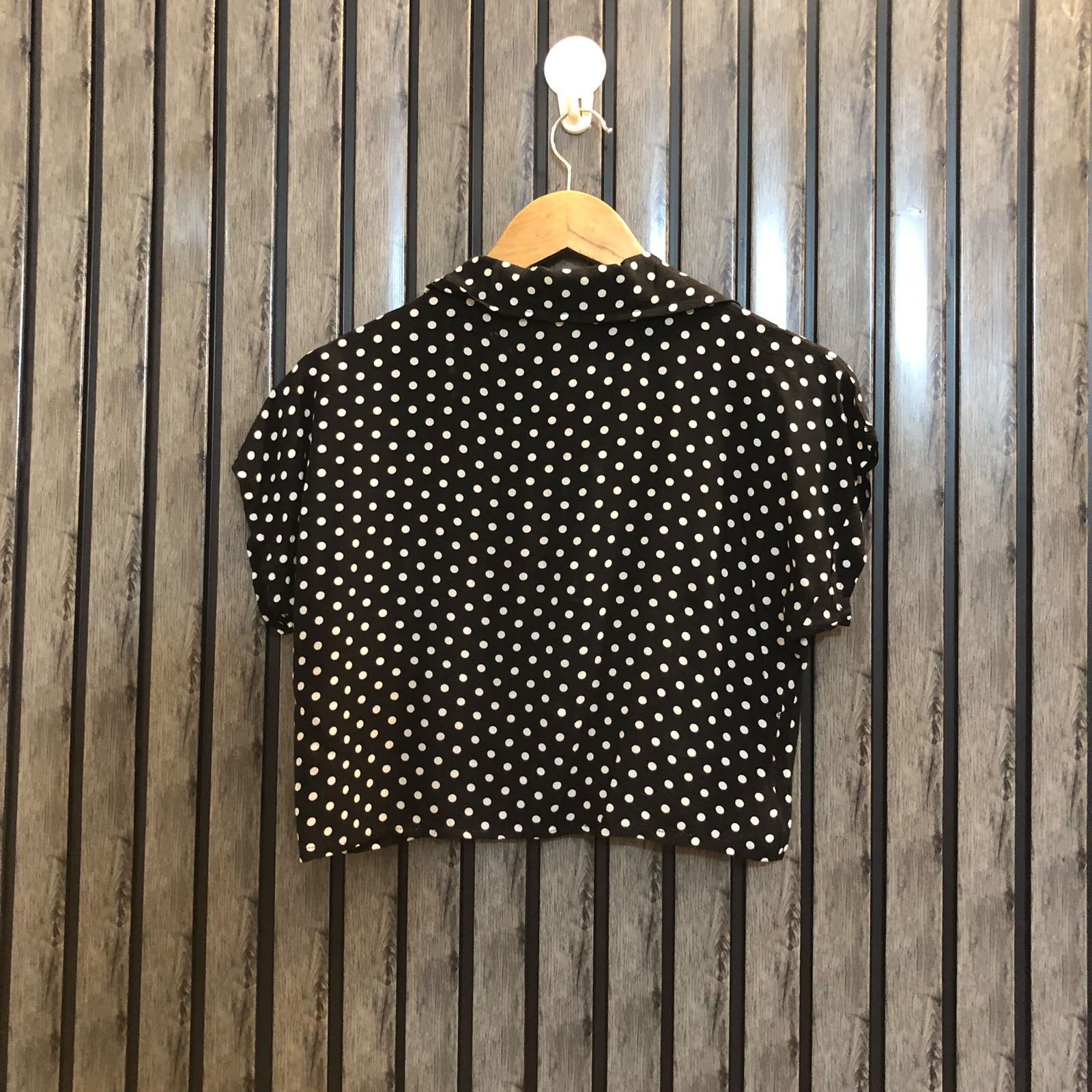 Chest 17  Length 14  Fabric Linen Ladies New Crop Top