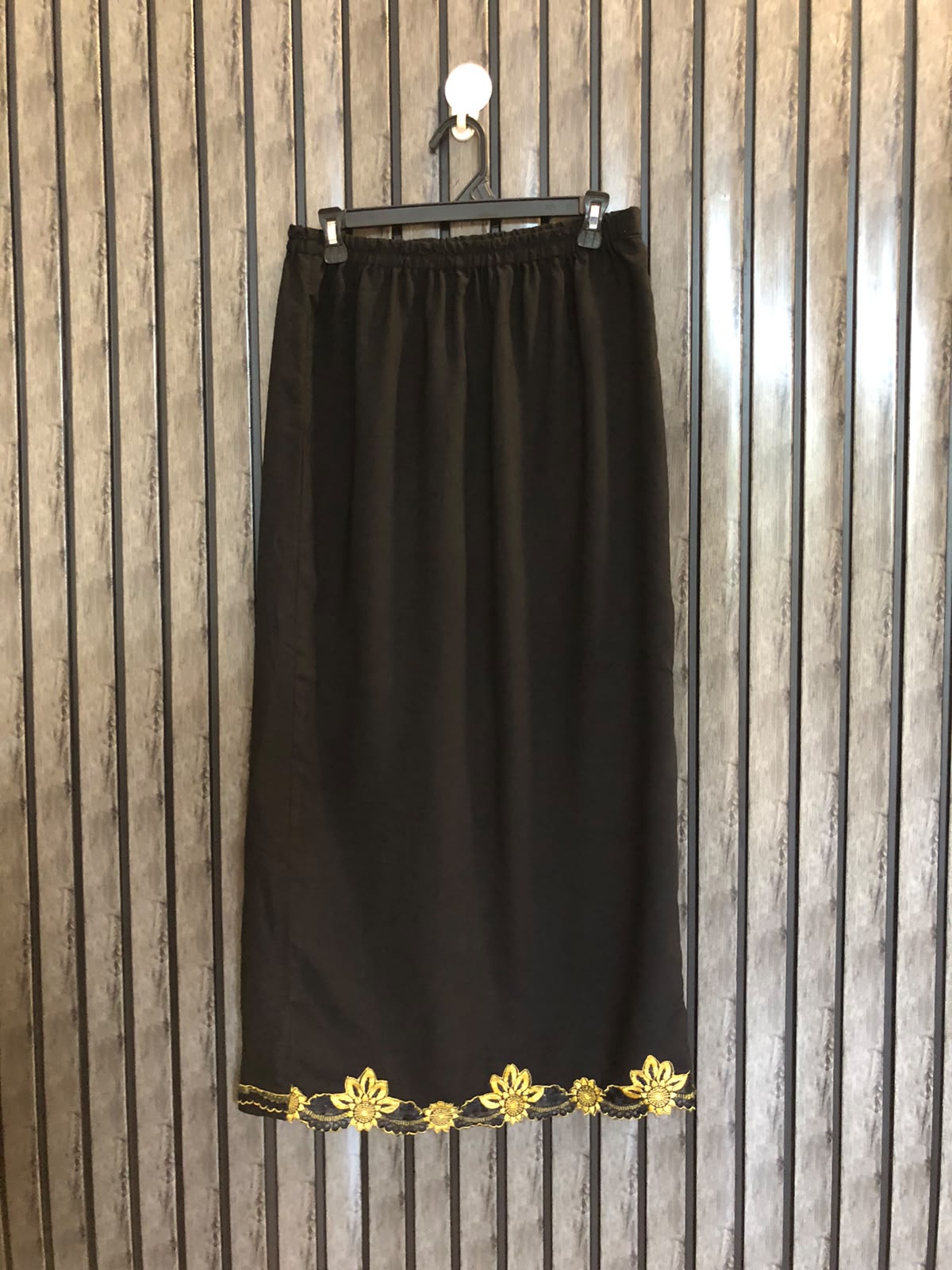 waist 32  Length 36  Fabric silk Premium Western Branded Women's Skirts