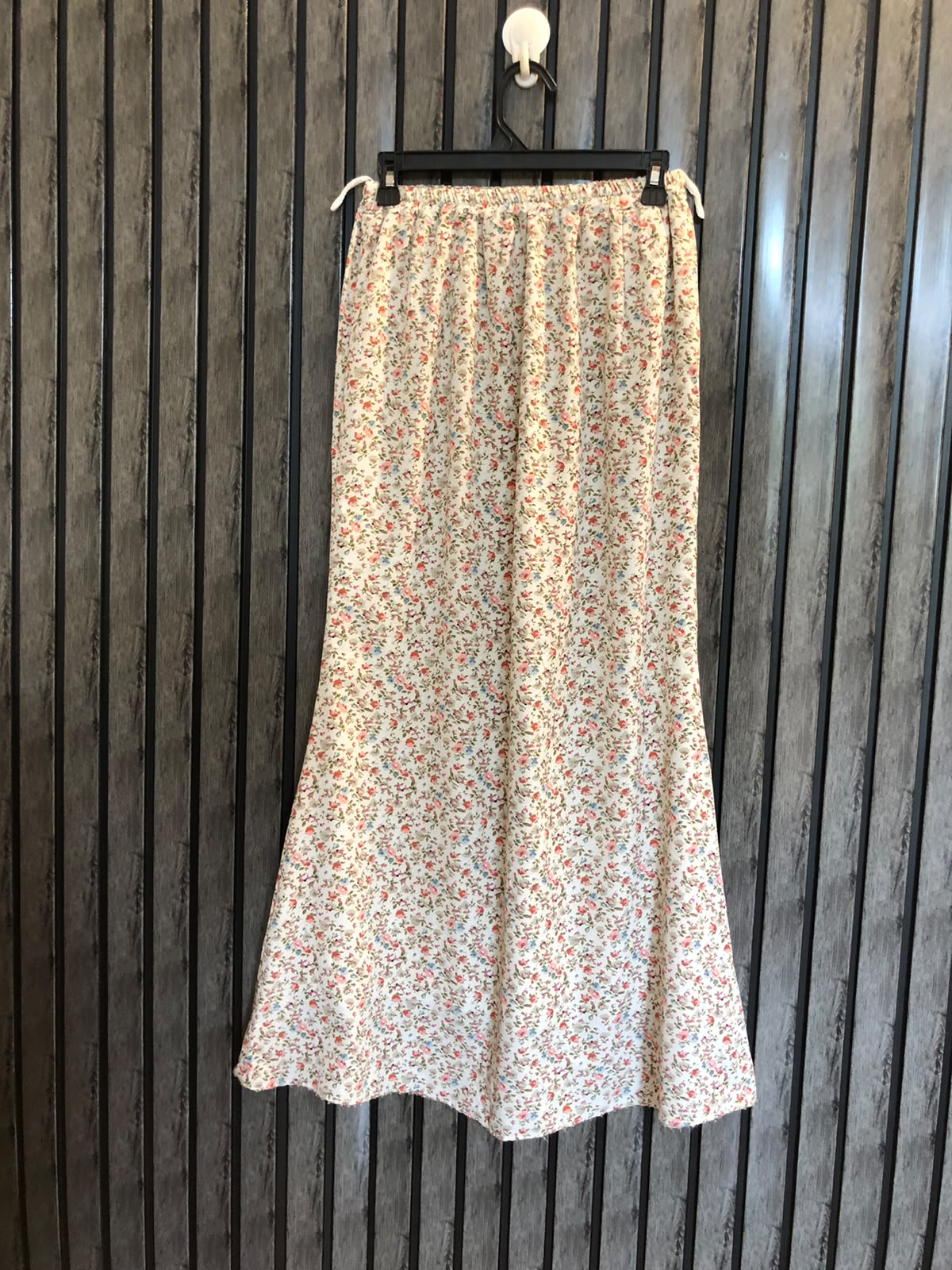 waist 28  Length 39  Fabric silk Western Fashion Skirts for Women