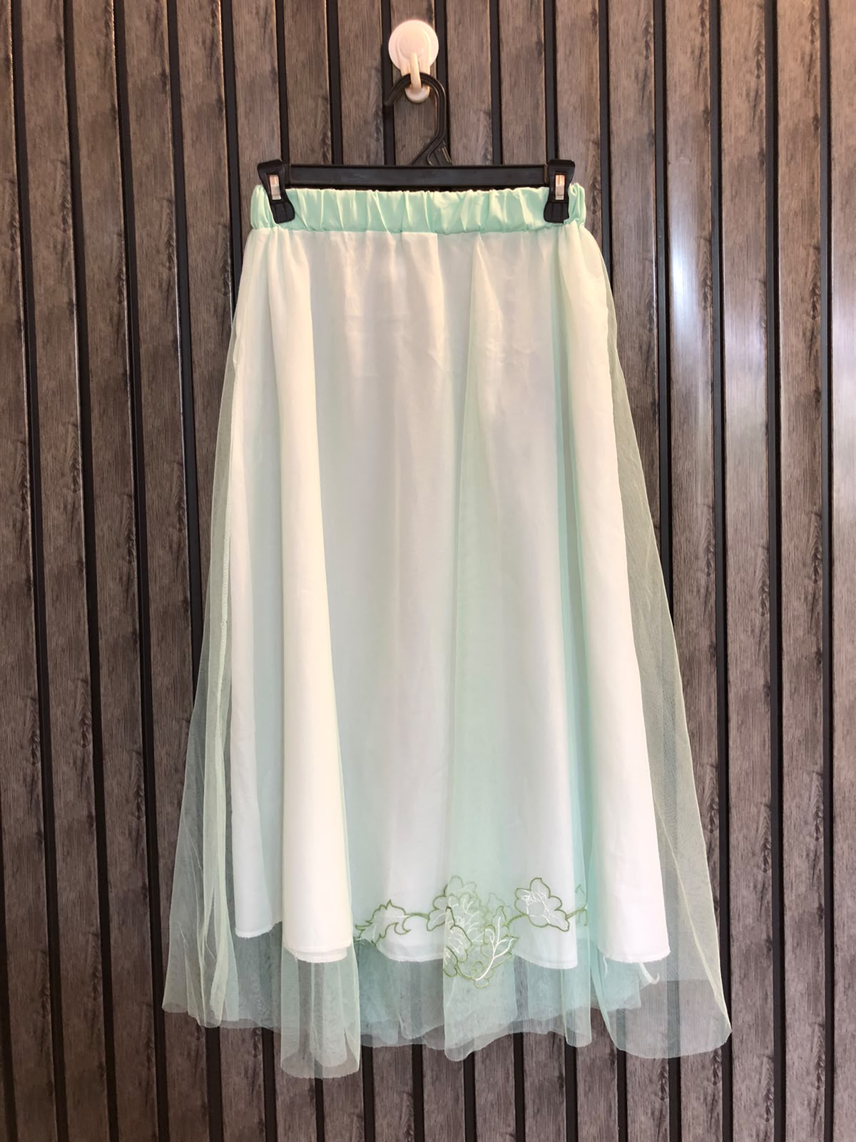 waist 26  Length 31  Fabric net Women's Luxury Branded Skirts