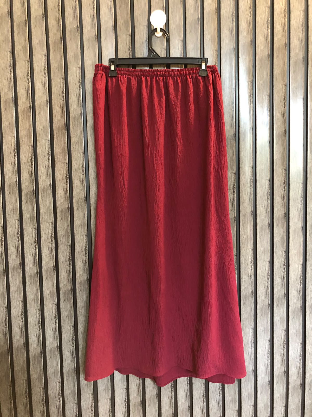 waist 32 to 34  Length 37  Fabric silk Casual & Party Wear Women's Skirts