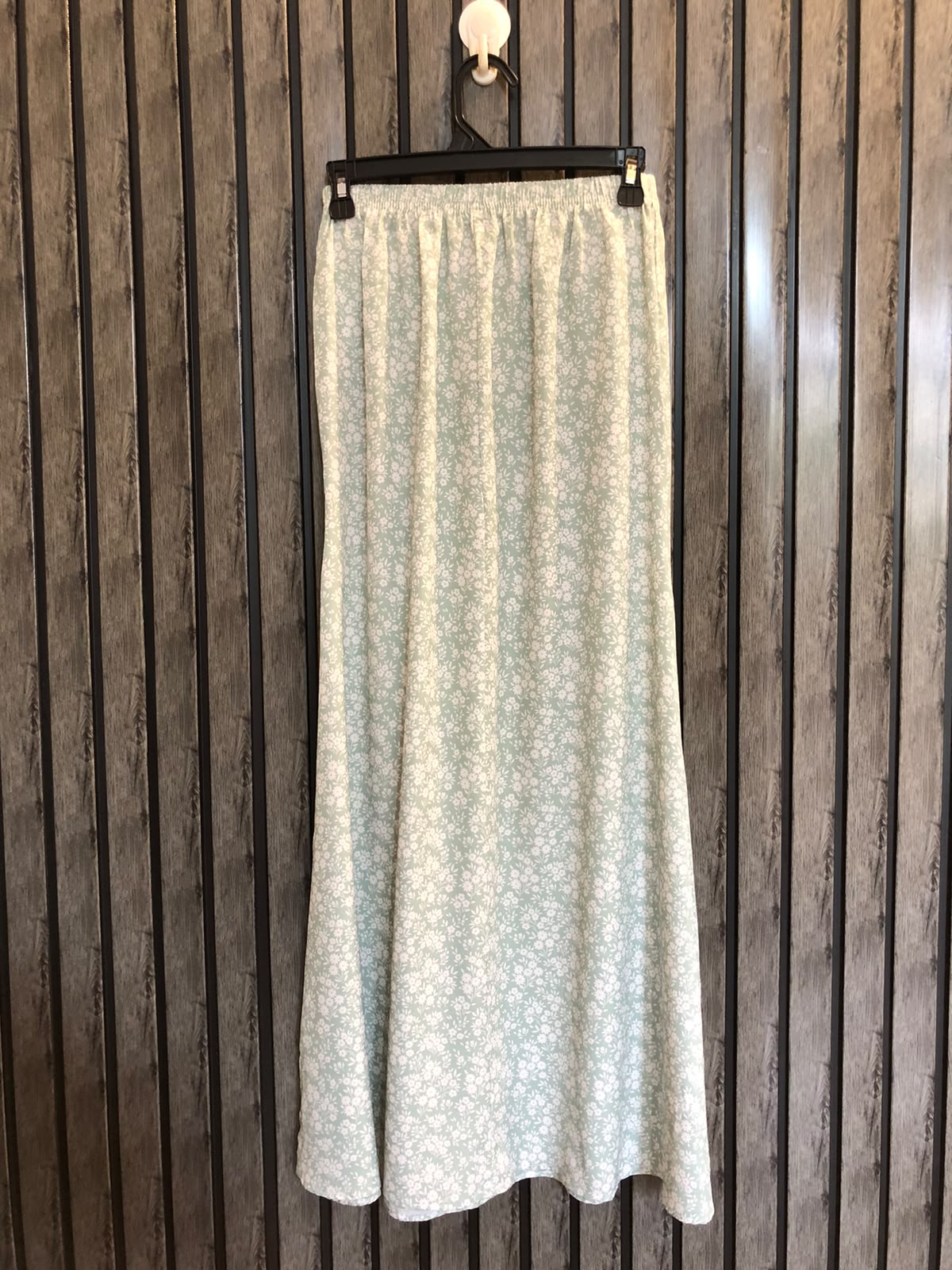 waist 26  Length 38  Fabric silk Women's Western Skirts – New Arrivals