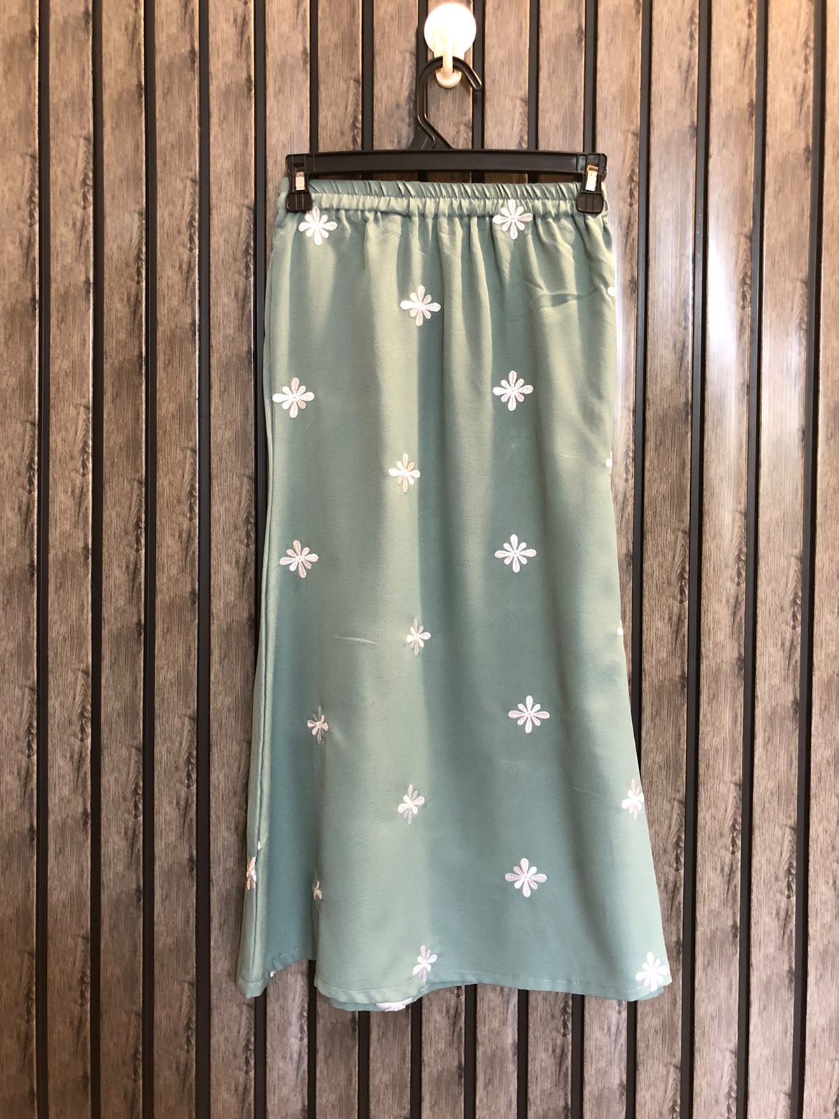 waist 24 to 26  Length 28  Fabric silk Branded Women's Summer Skirts
