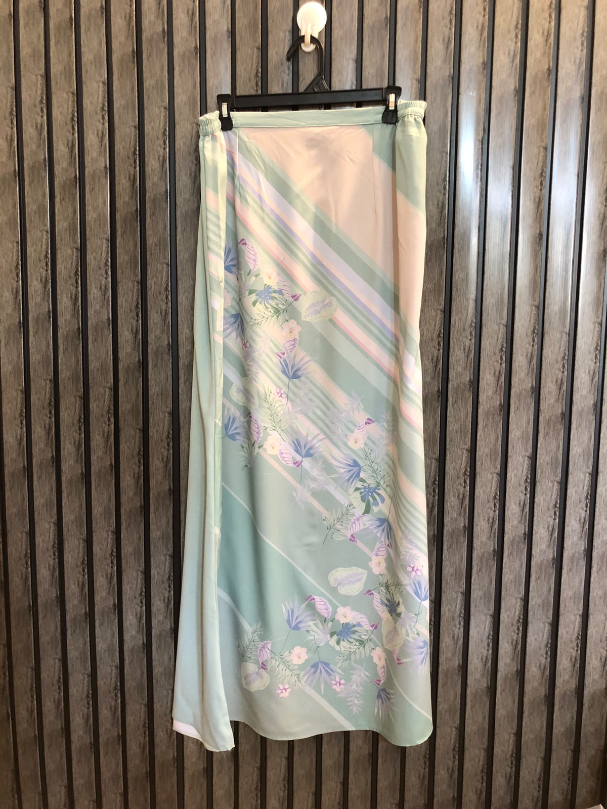 waist 36  Length 43  Fabric silk Smart Casual Women's Skirts
