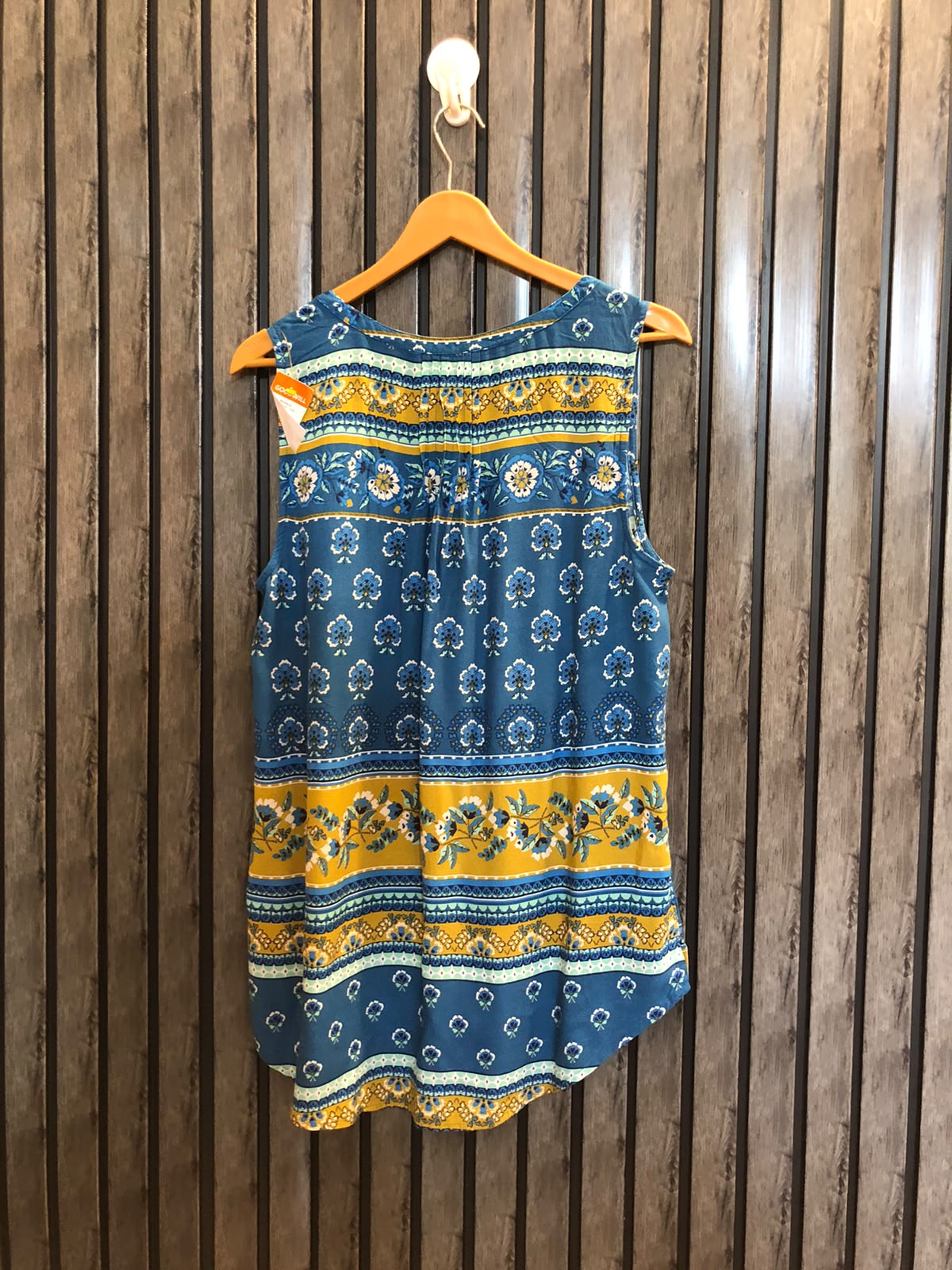 Chest 20  Lenght 27 to 28  Fabric linen Chic Sleeveless Tops for Women