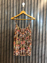 Chest 19  Lenght 24  Fabric linen Premium Ladies Sleeveless Wear