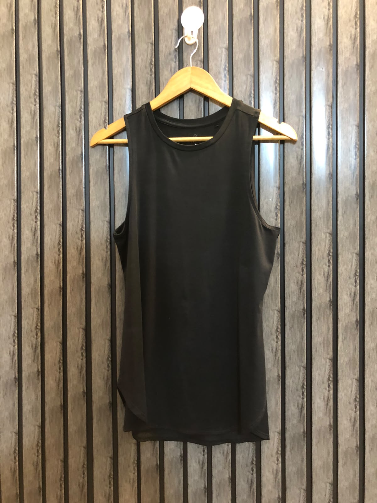 Chest 19  Lenght 25 to 26 The Relaxed Western Branded T shirt