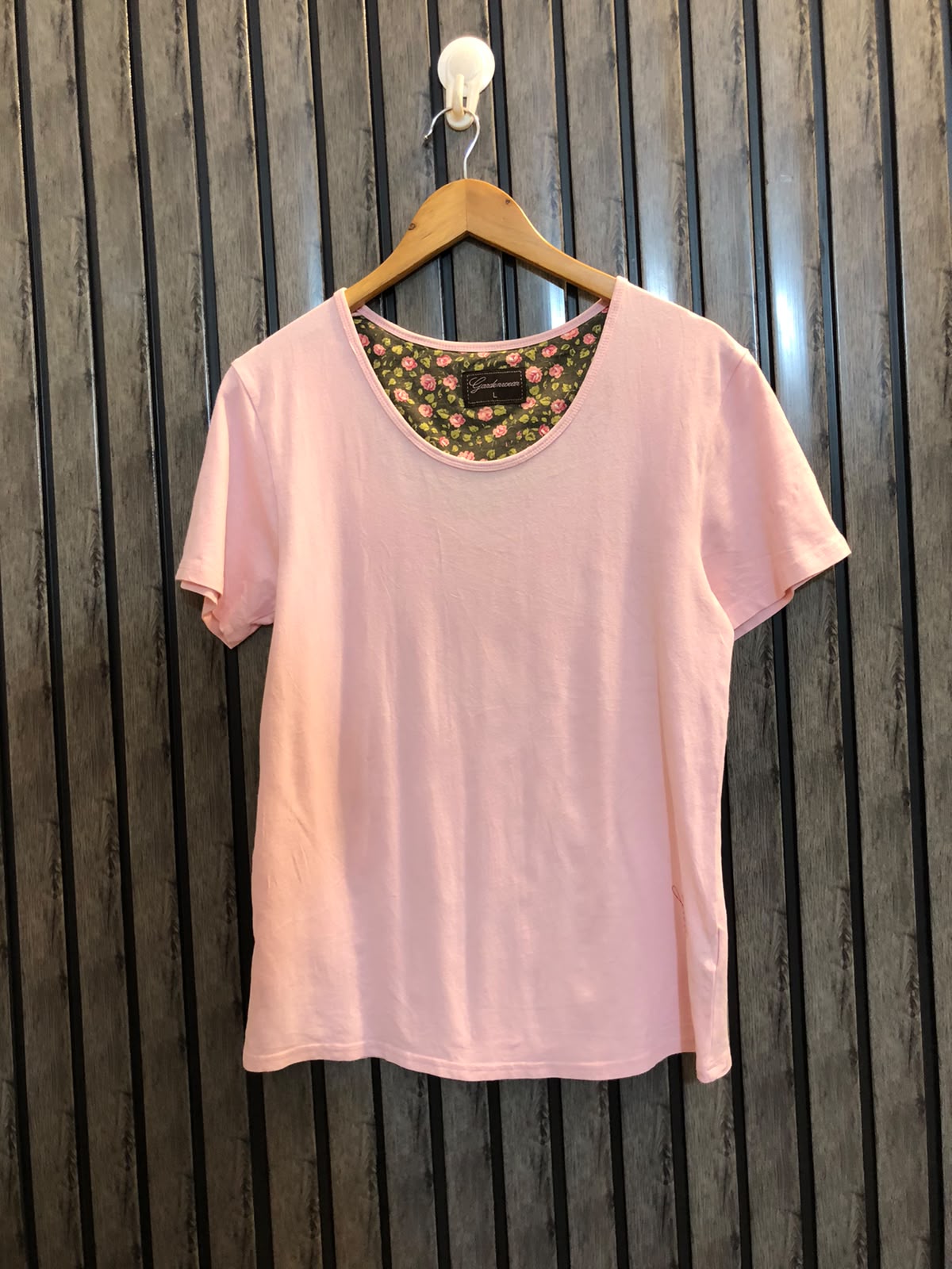 Chest 20  Lenght 23 The Western Standard T-Shirts