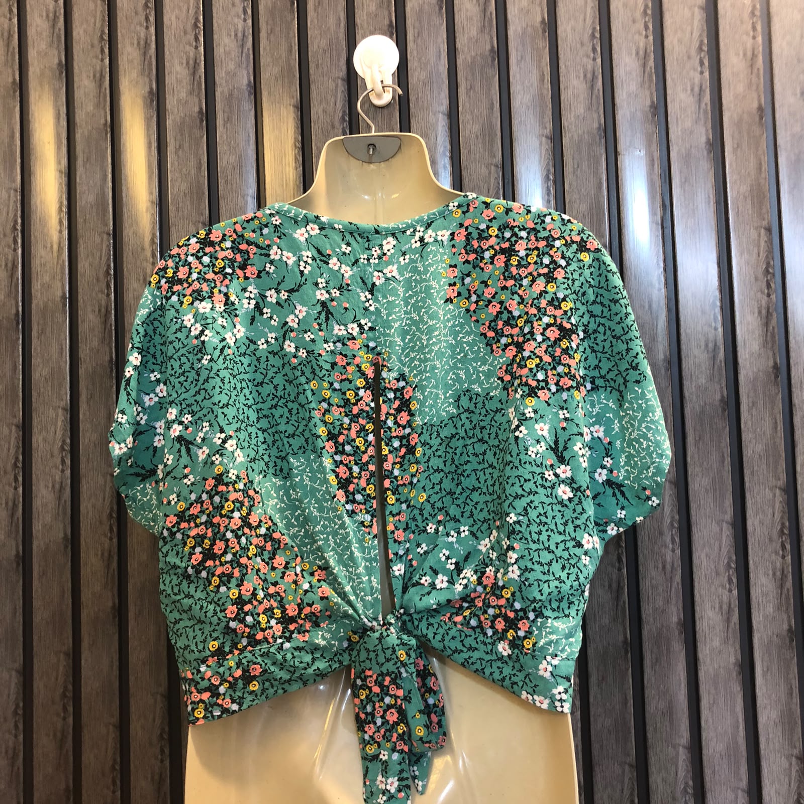 Chest 21  Lenght 15  Fabric linen Elegant Women's Crop Tops