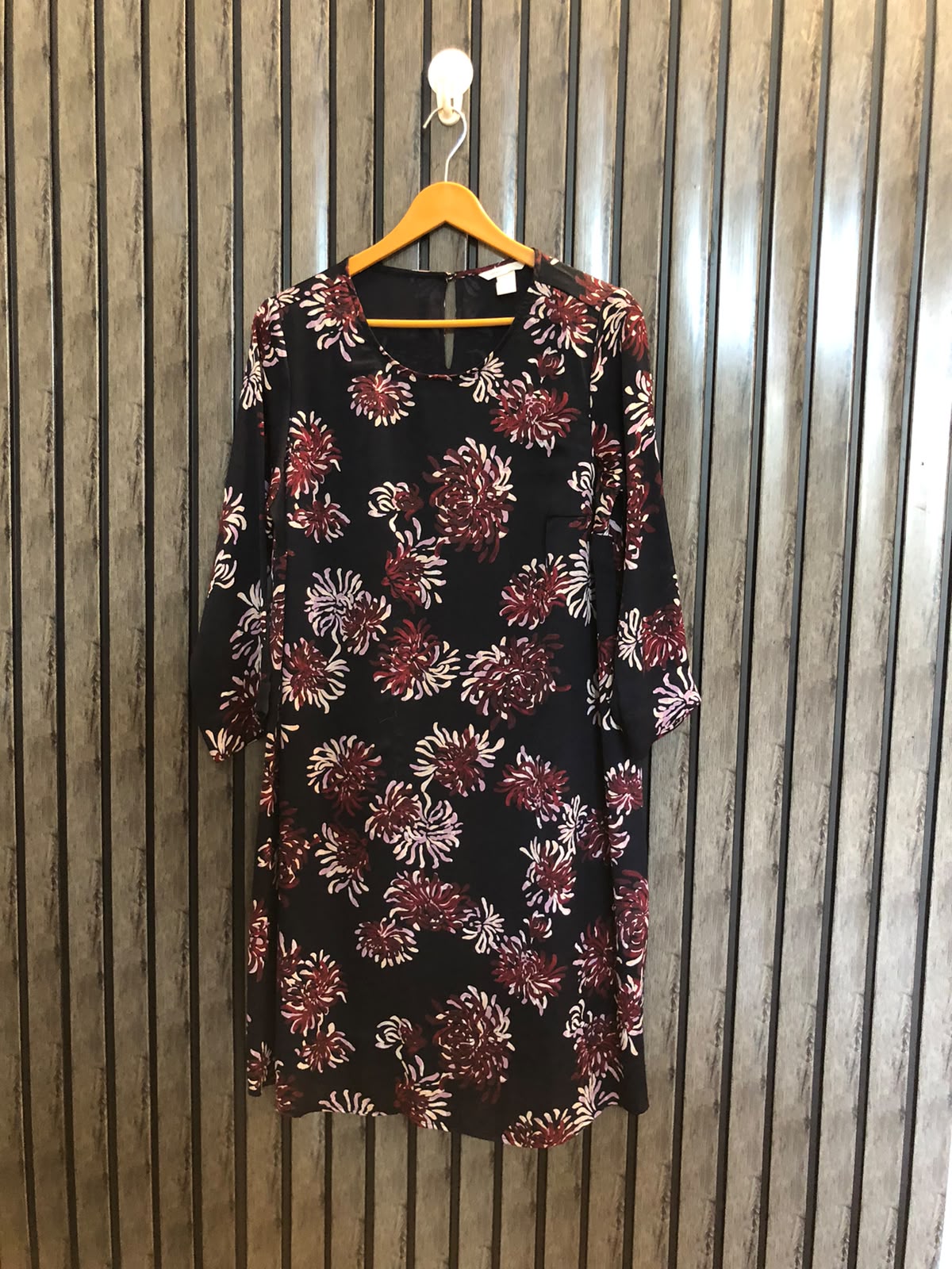 Chest 19  Lenght 36  Fabric silk Elegant Women's Long Tops