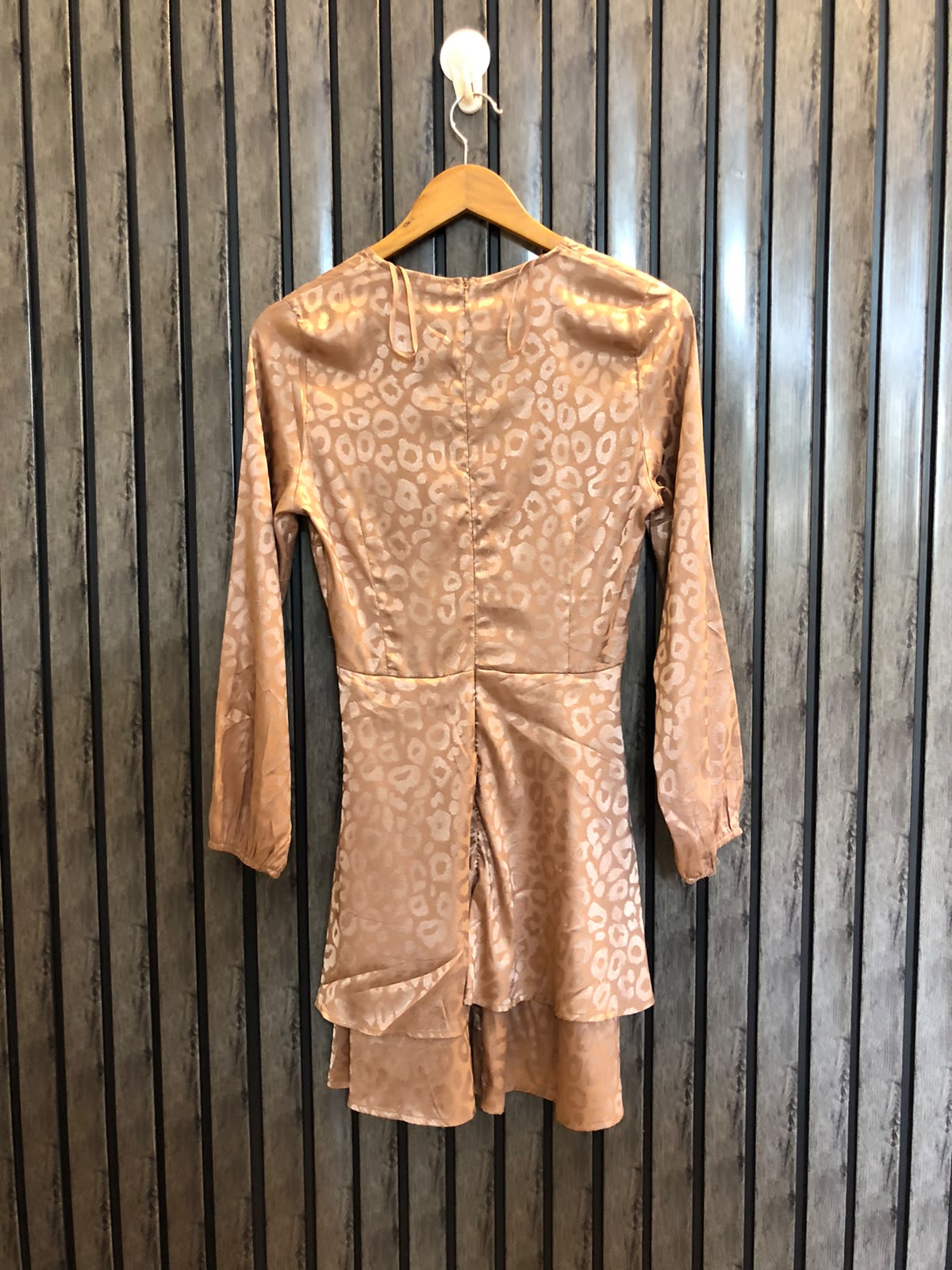 Chest 17  Lenght 30  Fabric Silk Women's Contemporary Fashion