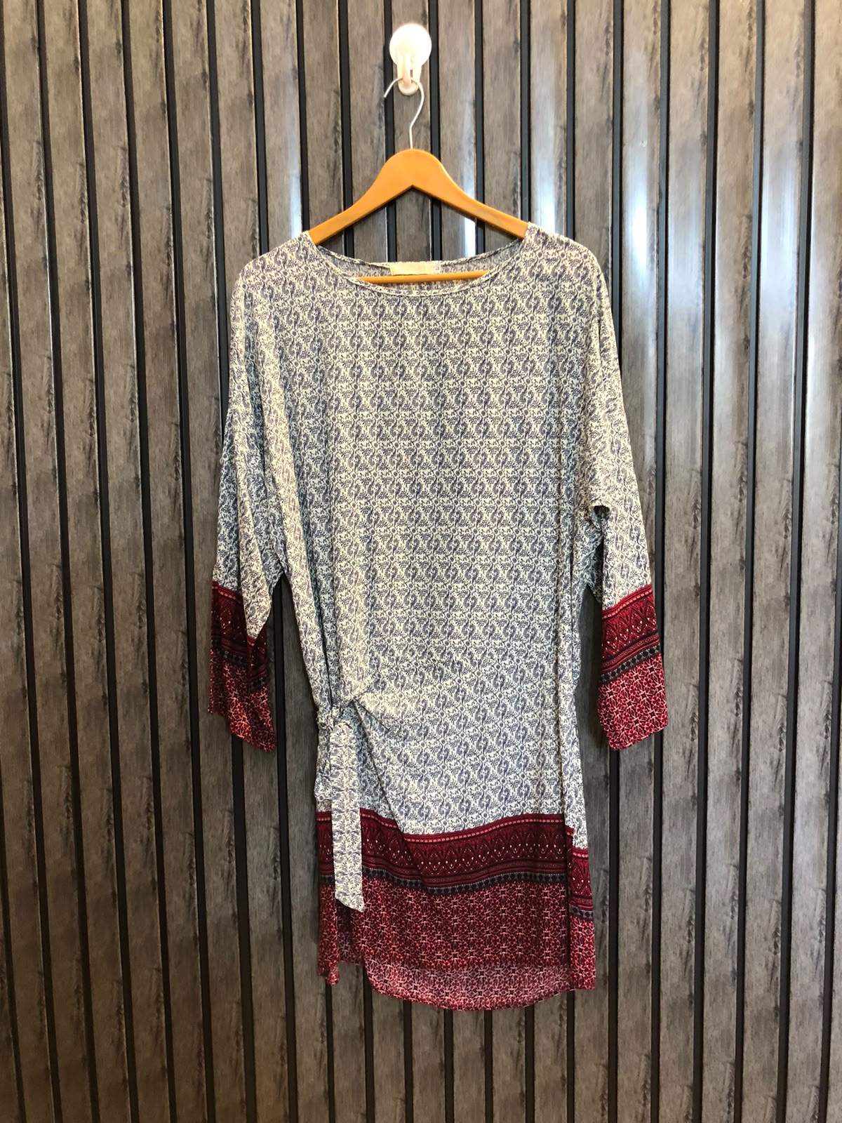 Chest 21  Lenght 34 To 35  Fabric Linen Women's Long Fashion Tops