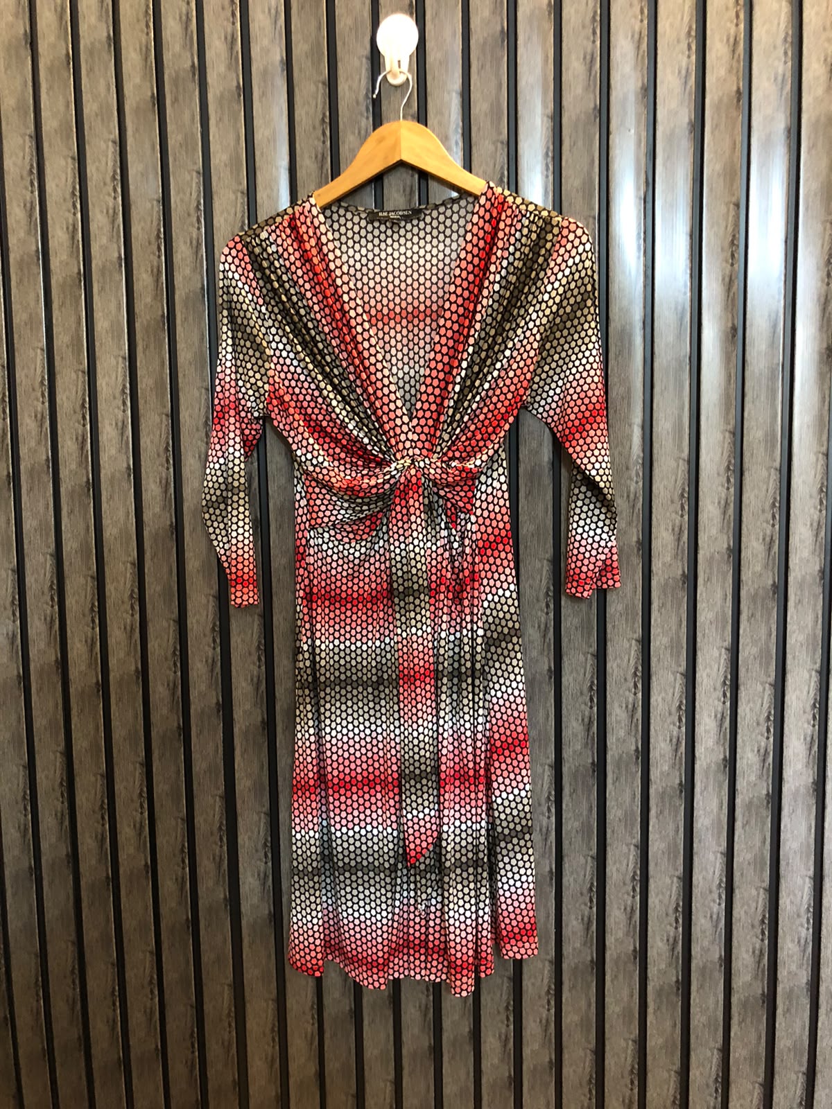 Chest 19  Lenght 36  Fabric Silk Jersey Branded Fashion for Women