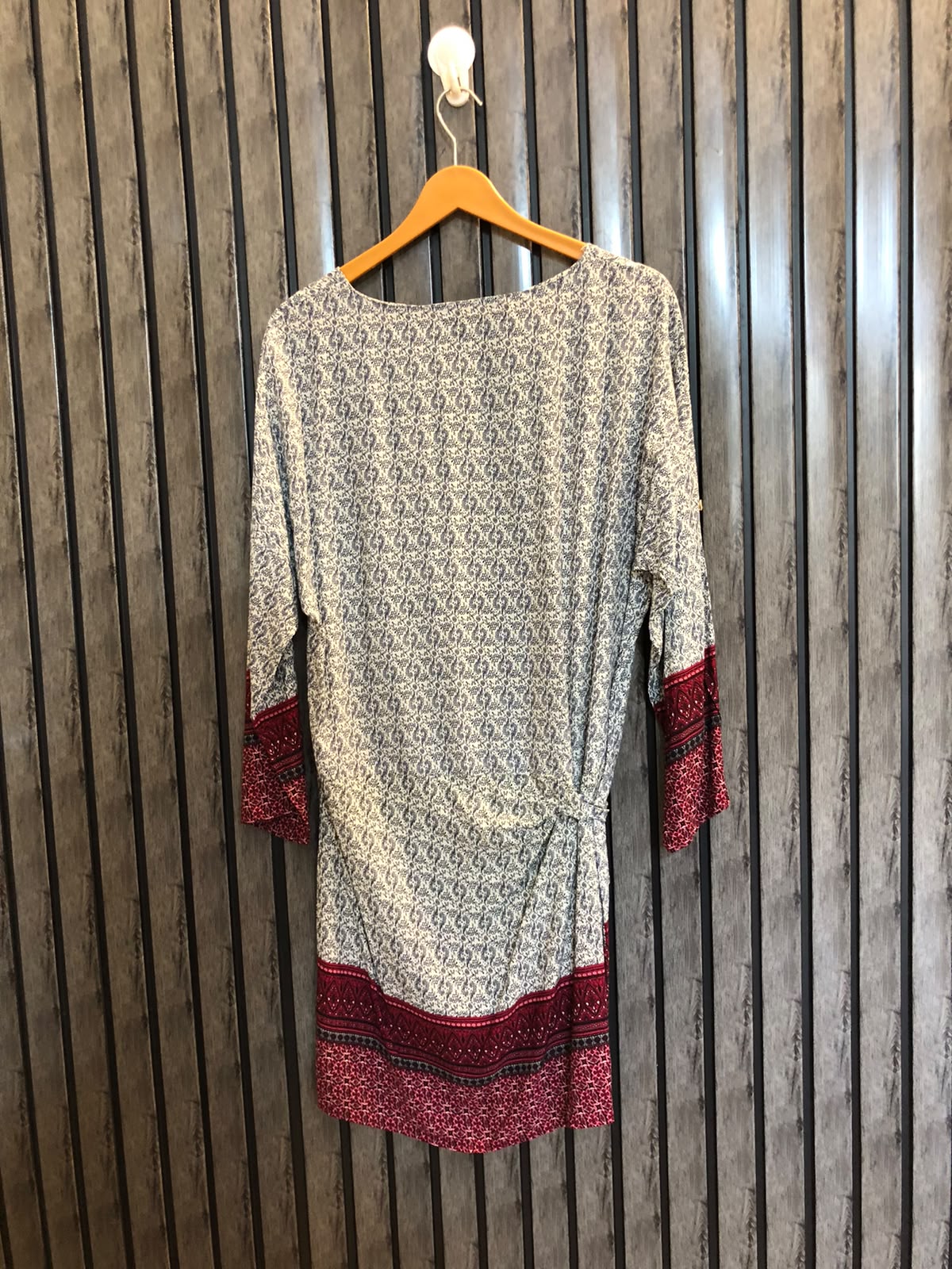 Chest 21  Lenght 34 To 35  Fabric Linen Women's Long Fashion Tops