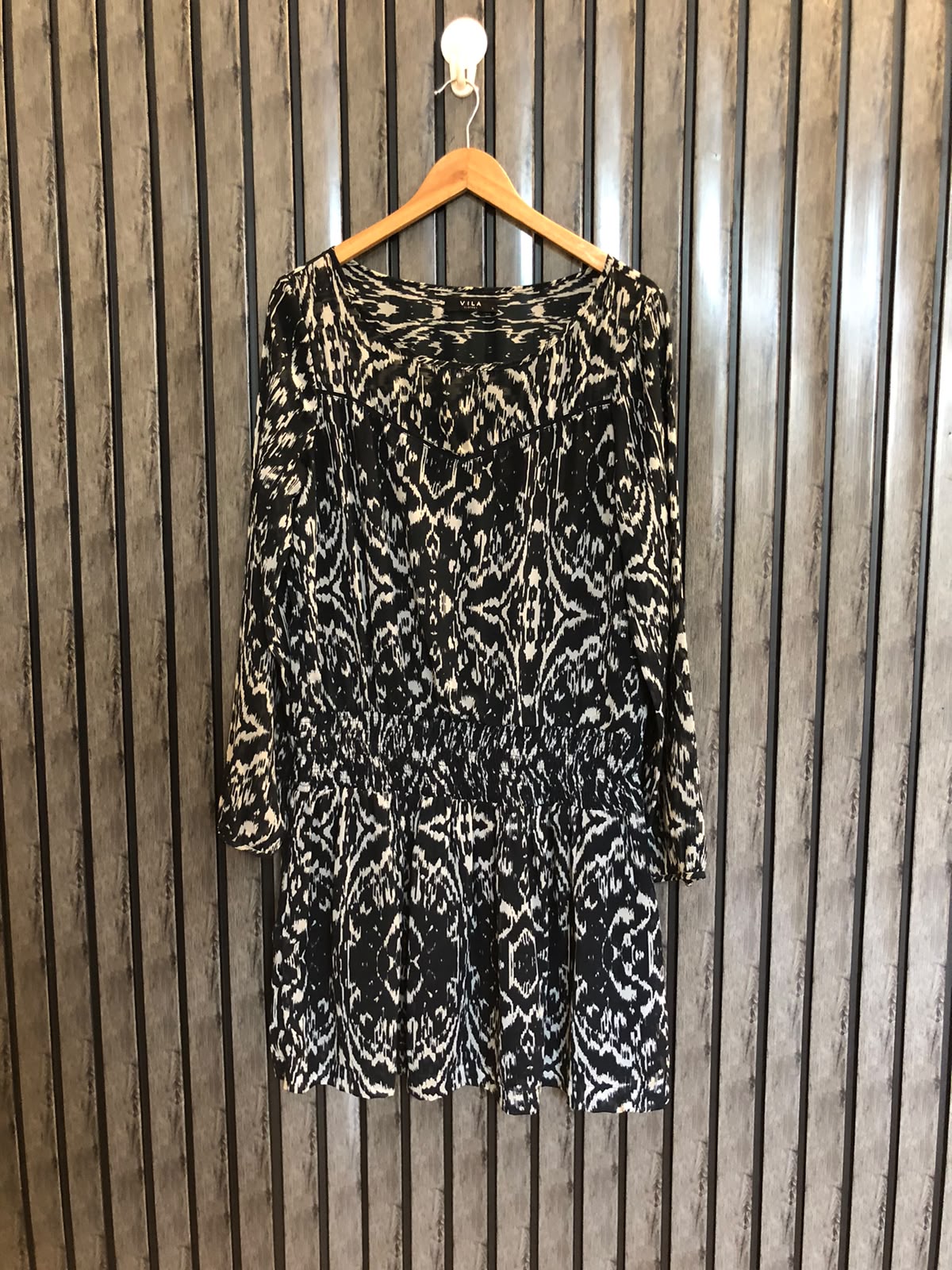 Chest 20  Lenght 34  Fabric chiffon   Women's Long Top Fashion Collection
