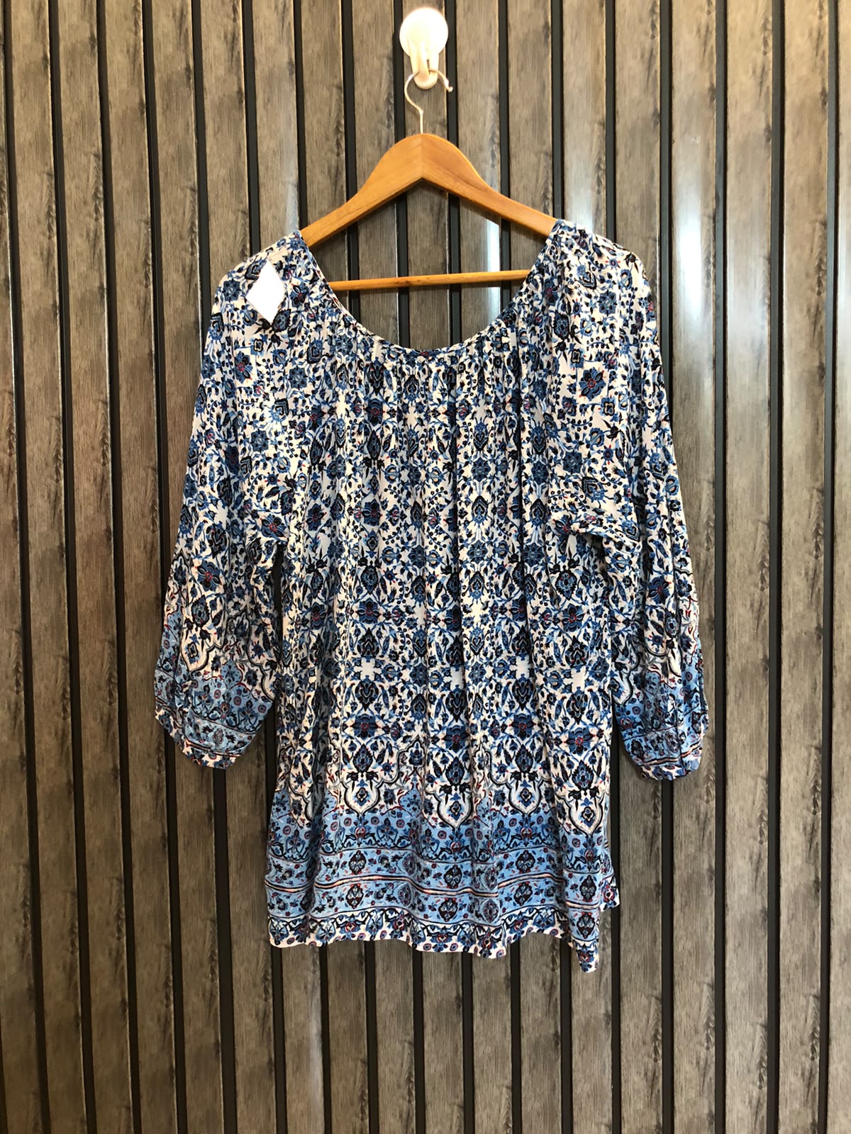 Chest 22  Length 23  Fabric Linen Western Women's Full Sleeve Top