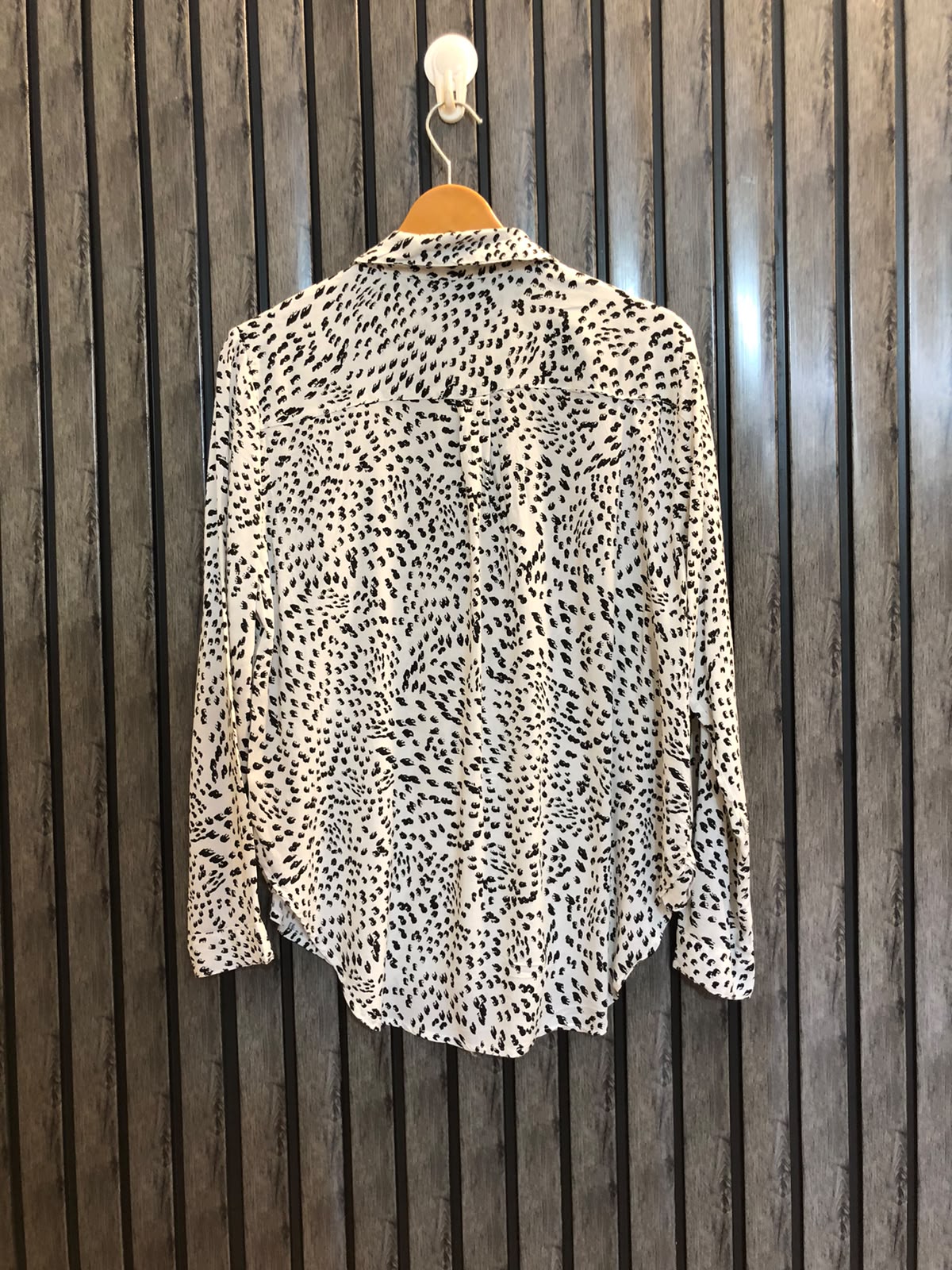 Chest 19  Length 26 To 27  Fabric Linen Casual Full Sleeve Ladies Top