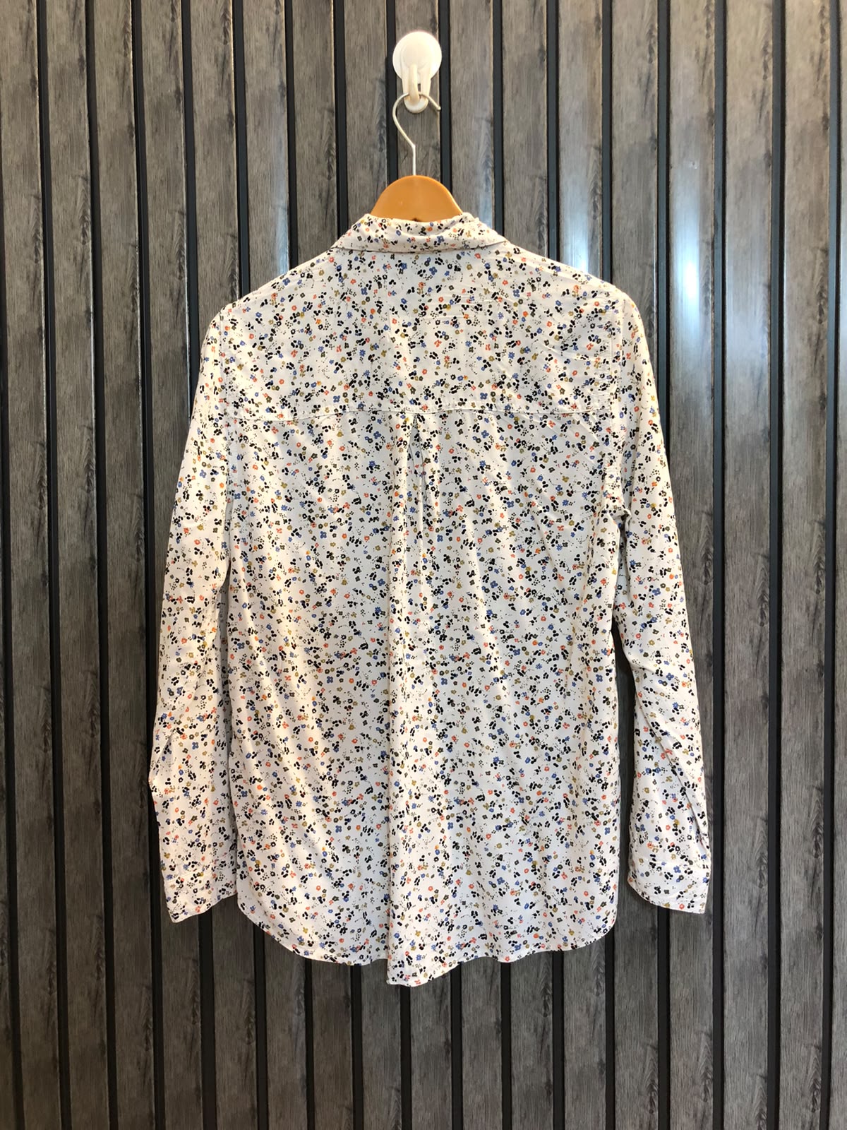 Chest 19  Length 26 To 27  Fabric Linen Women's Western Wear Top