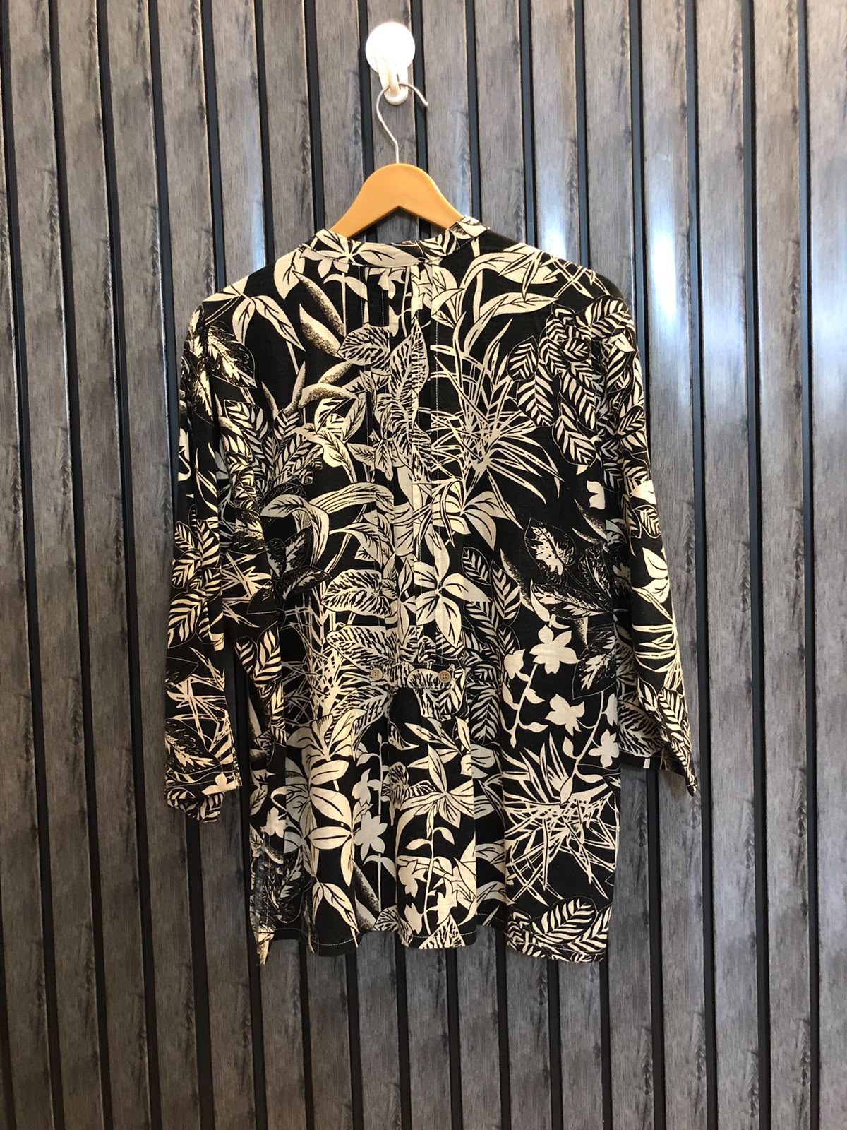 Chest 22  Length 25  Fabric Cotton Women's Modern Western Top