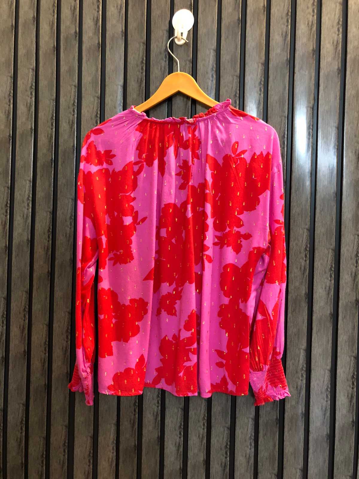 Chest 19  Length 23  Fabric Linen Women's Regular Fit Top