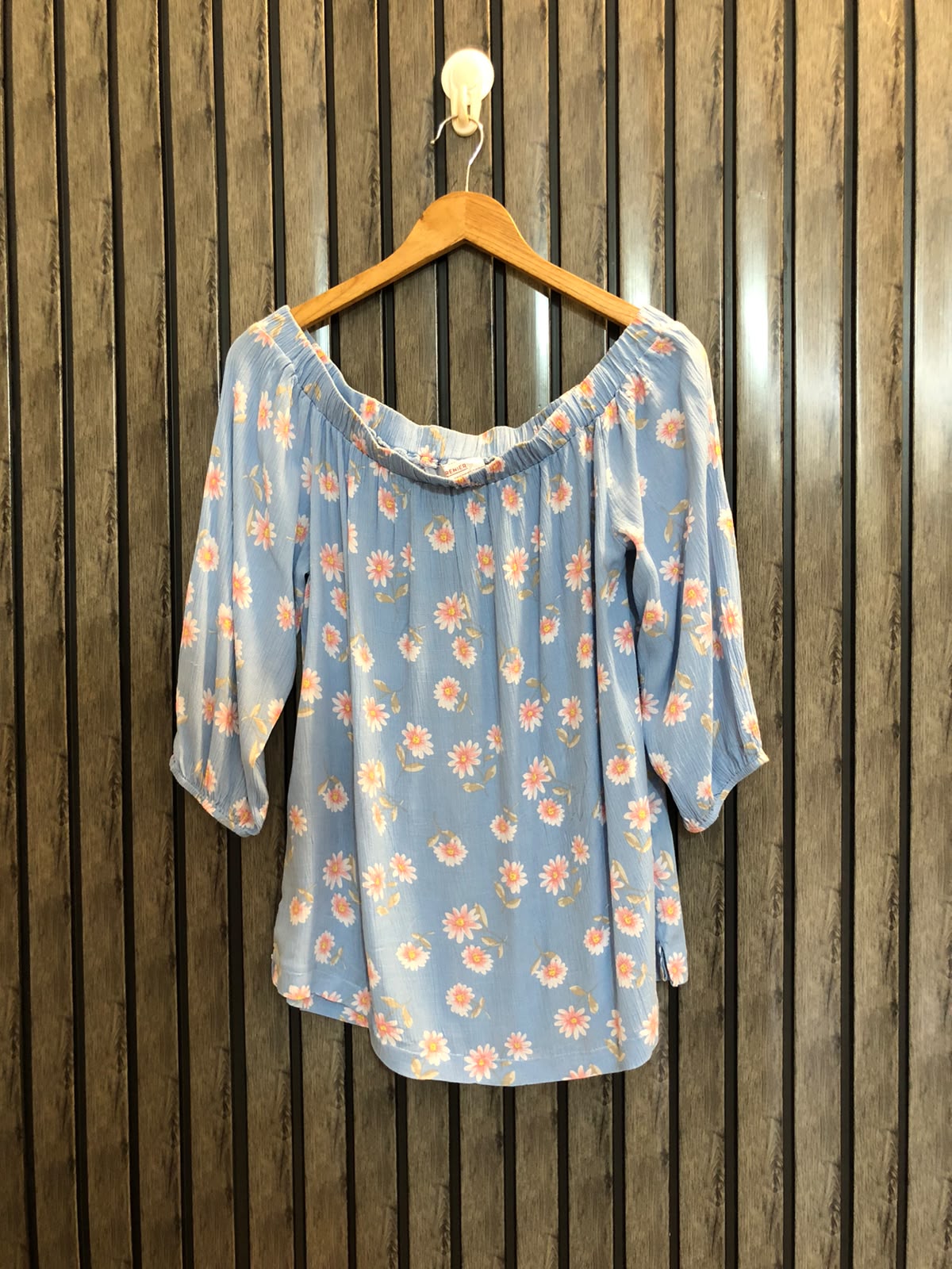 Chest 21  Length 22  Fabric Cotton Ladies Stylish Summer Top