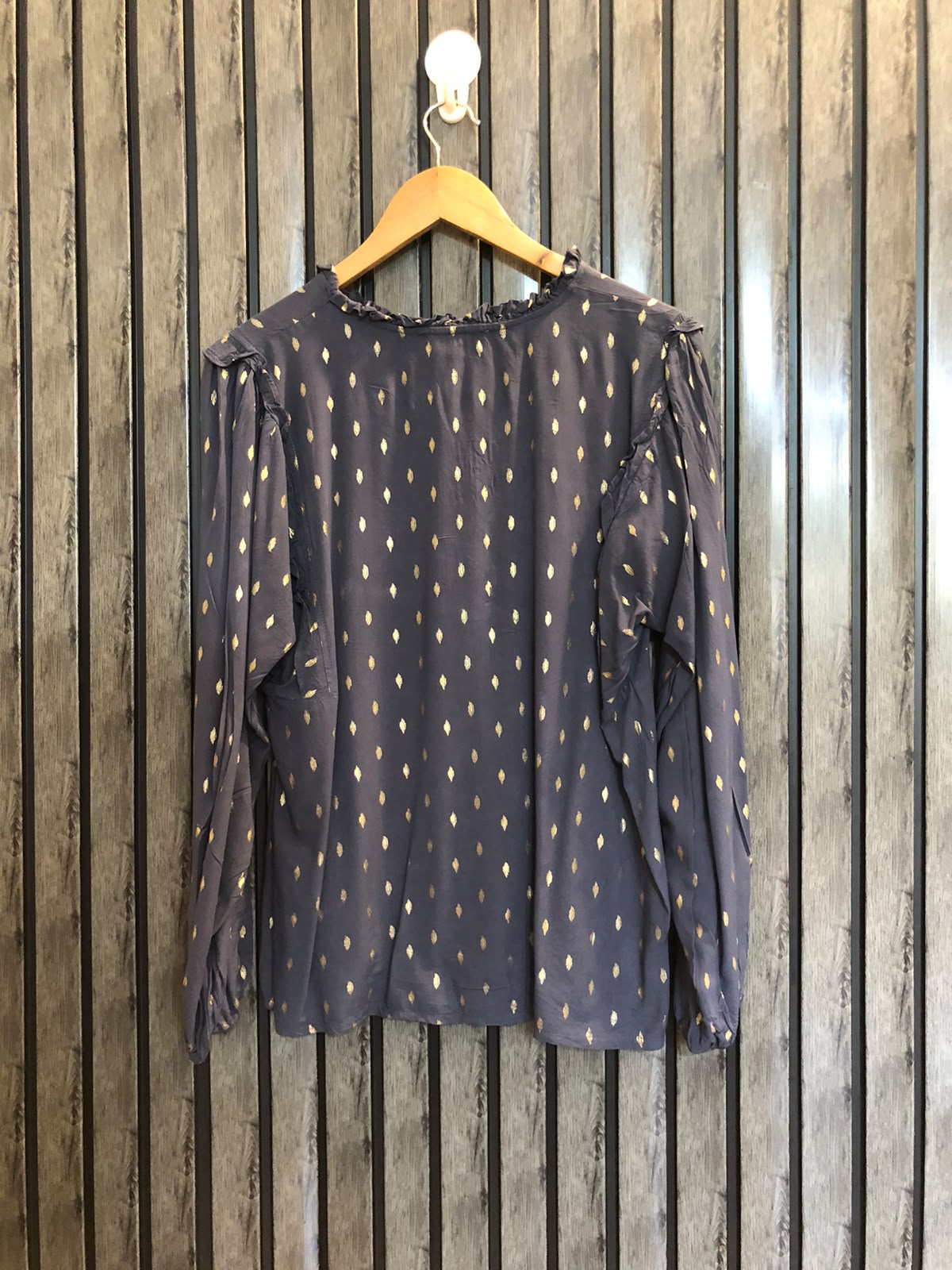 Chest 20  Length 24  Fabric Linen Women's Casual Fashion Top