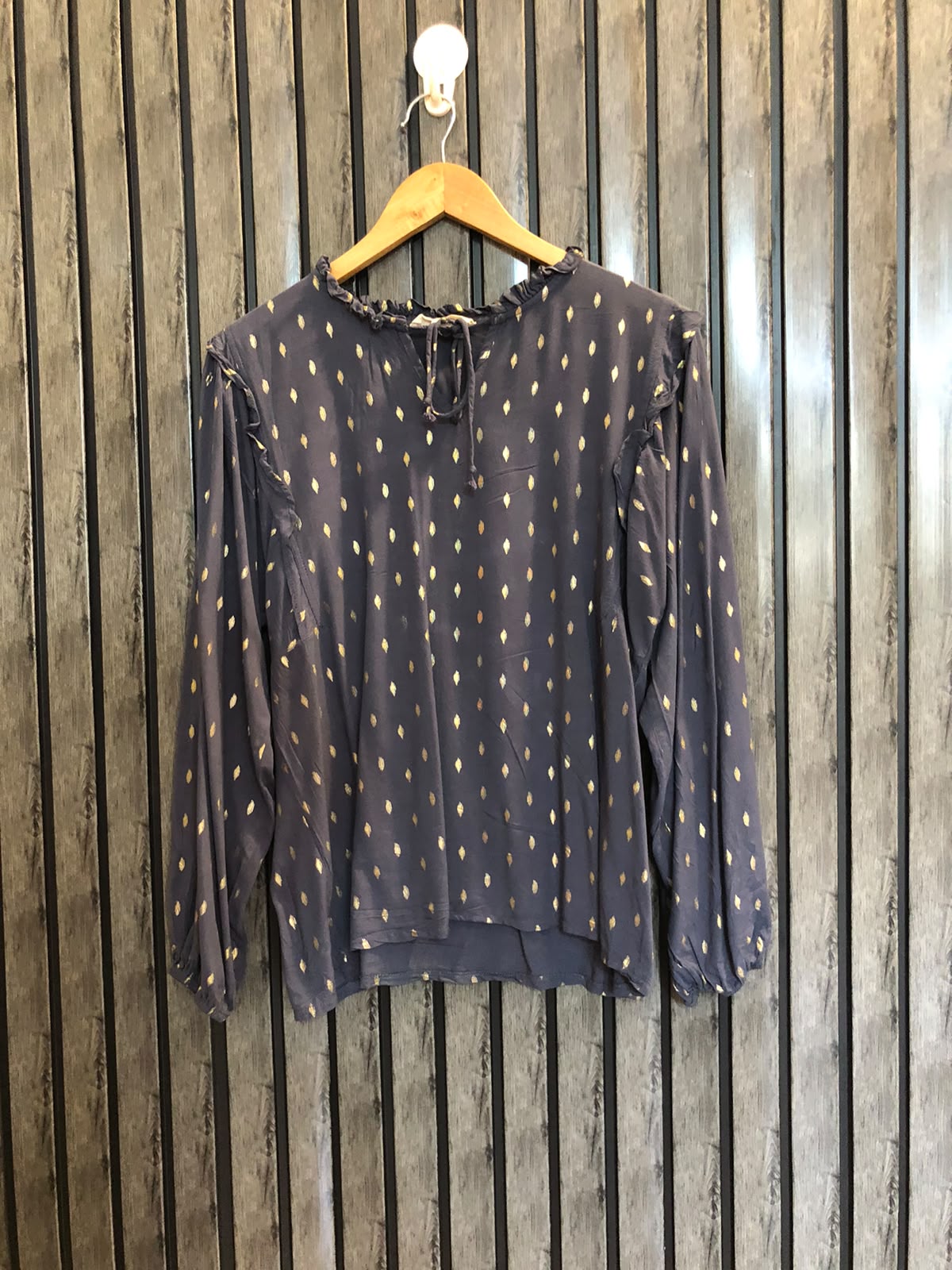 Chest 20  Length 24  Fabric Linen Women's Casual Fashion Top