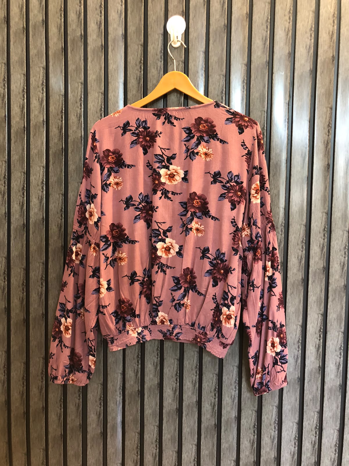 Chest 21  Length 21  Fabric Cotton Women's Casual Outfit Top