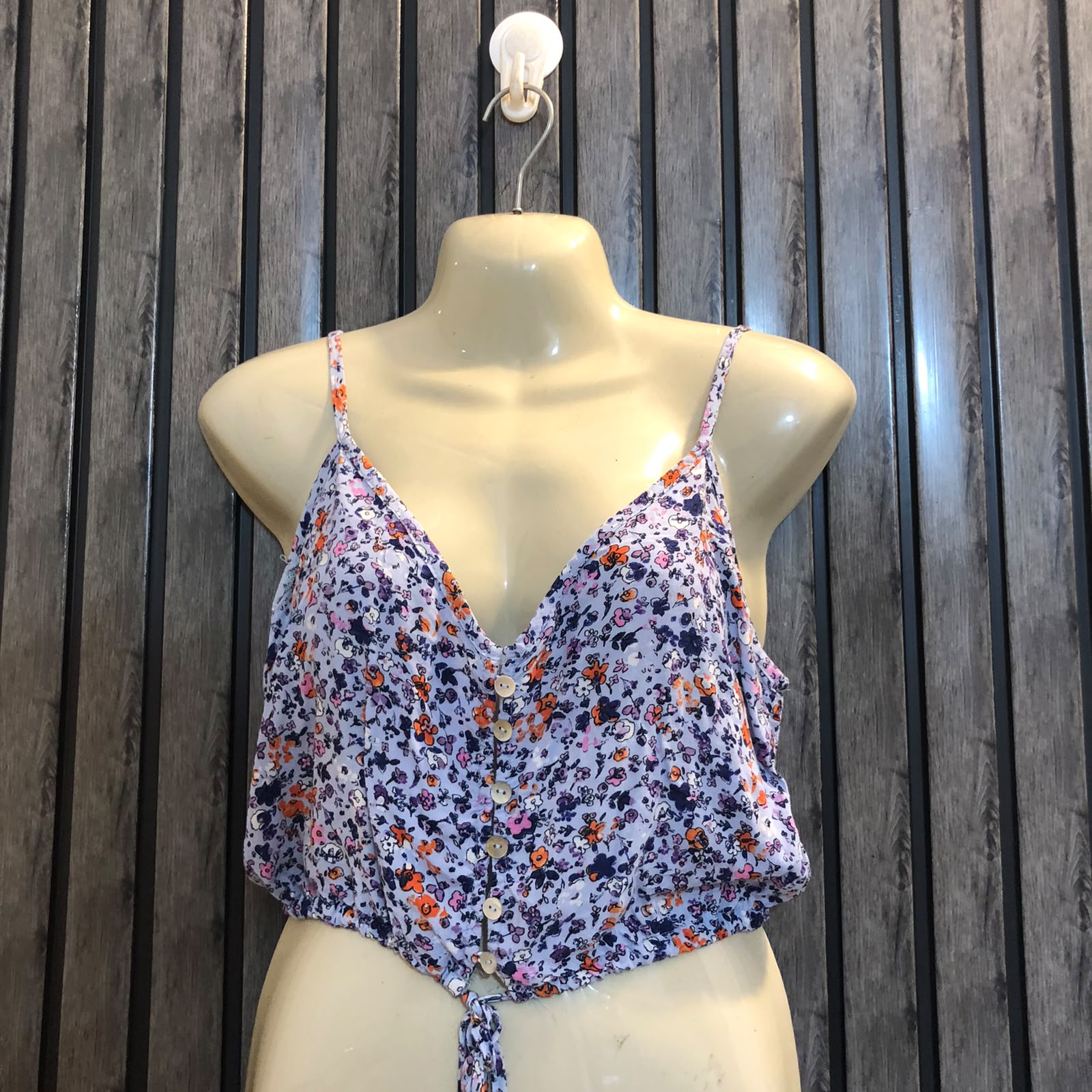 Chest 19  Length 13  Fabric Linen Women's Crop Top