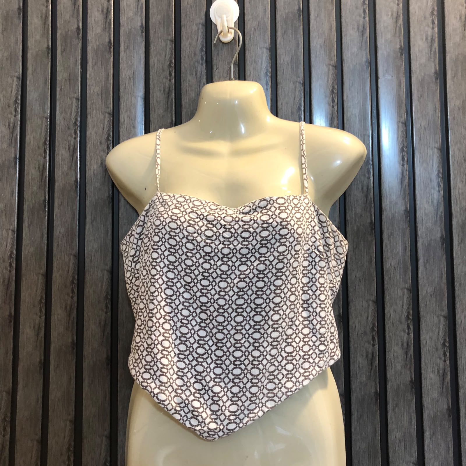 Chest 18  Length 16  Fabric cotton Branded Women's Crop Top