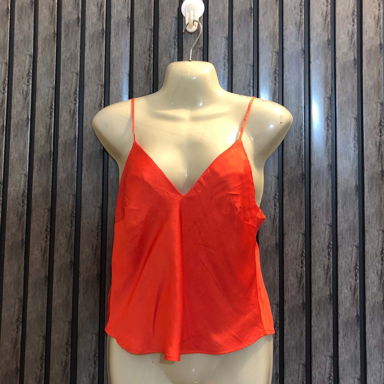 Chest small  Length 19  Fabric silk Women's Casual Crop Top