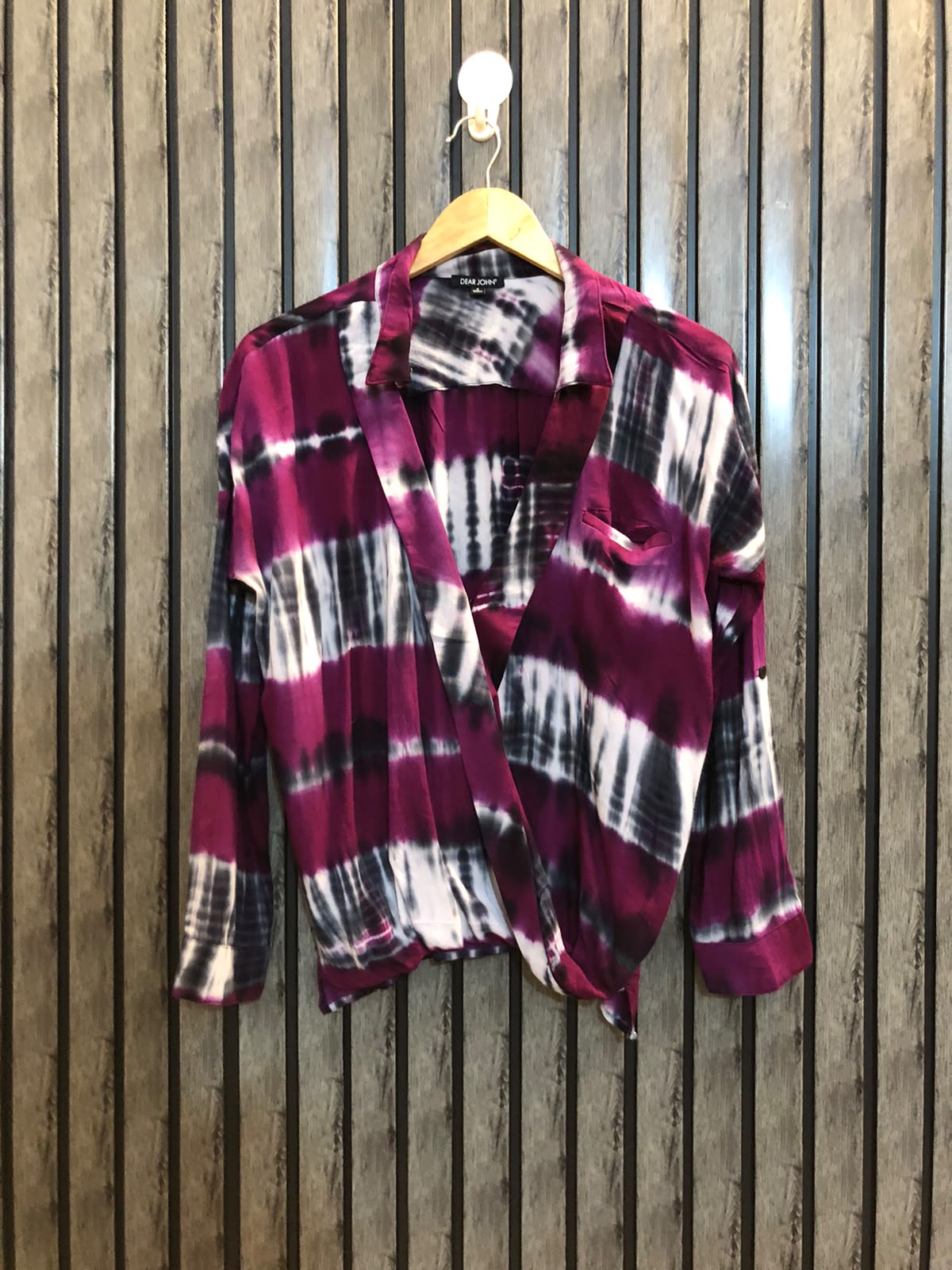 Chest small  baggy style  Length 21  Fabric linen Women's Full Sleeve Top