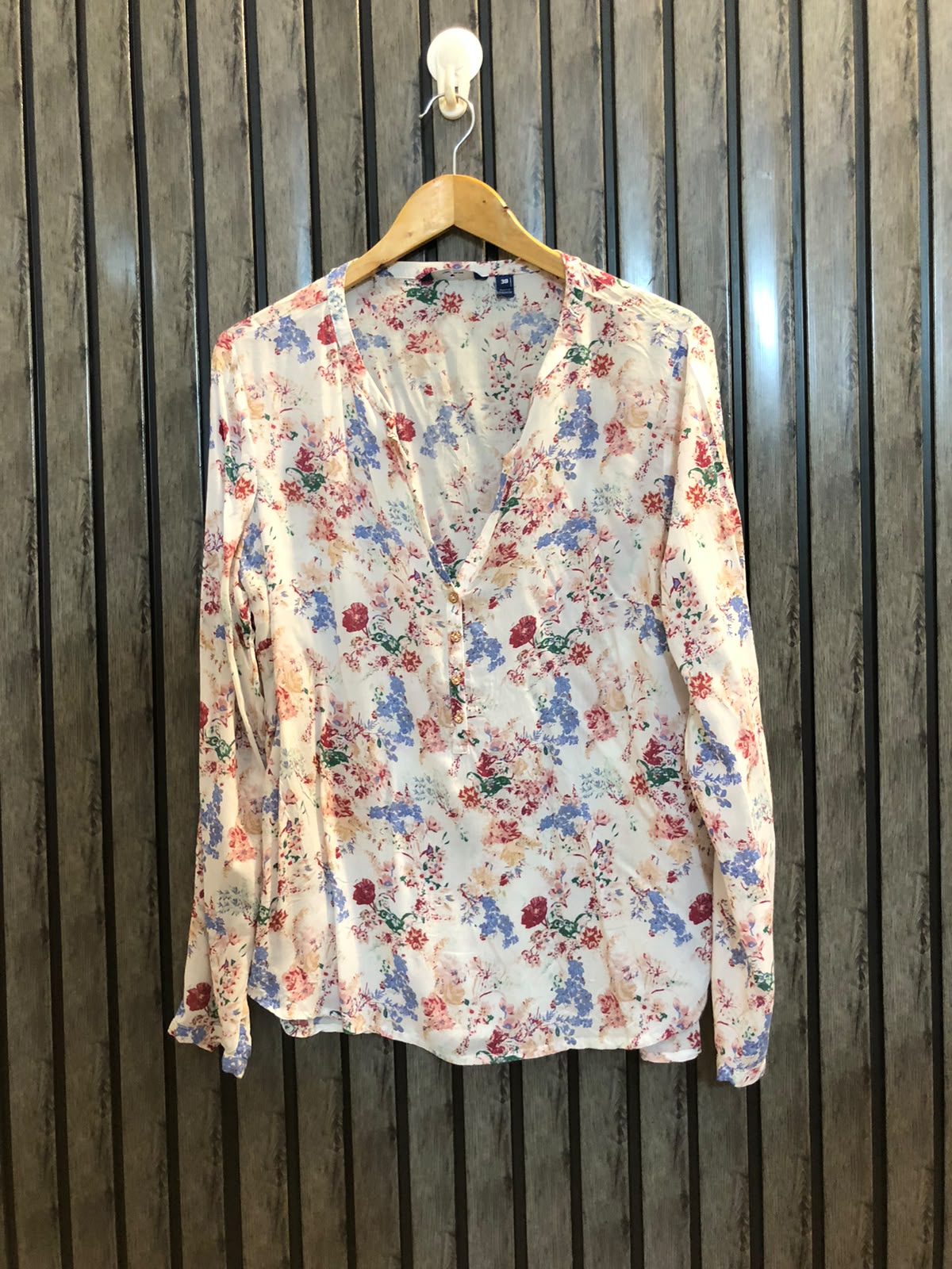 Chest 19  Length 24 to 25  Fabric linen Women's Premium Collection Full Sleeve Top