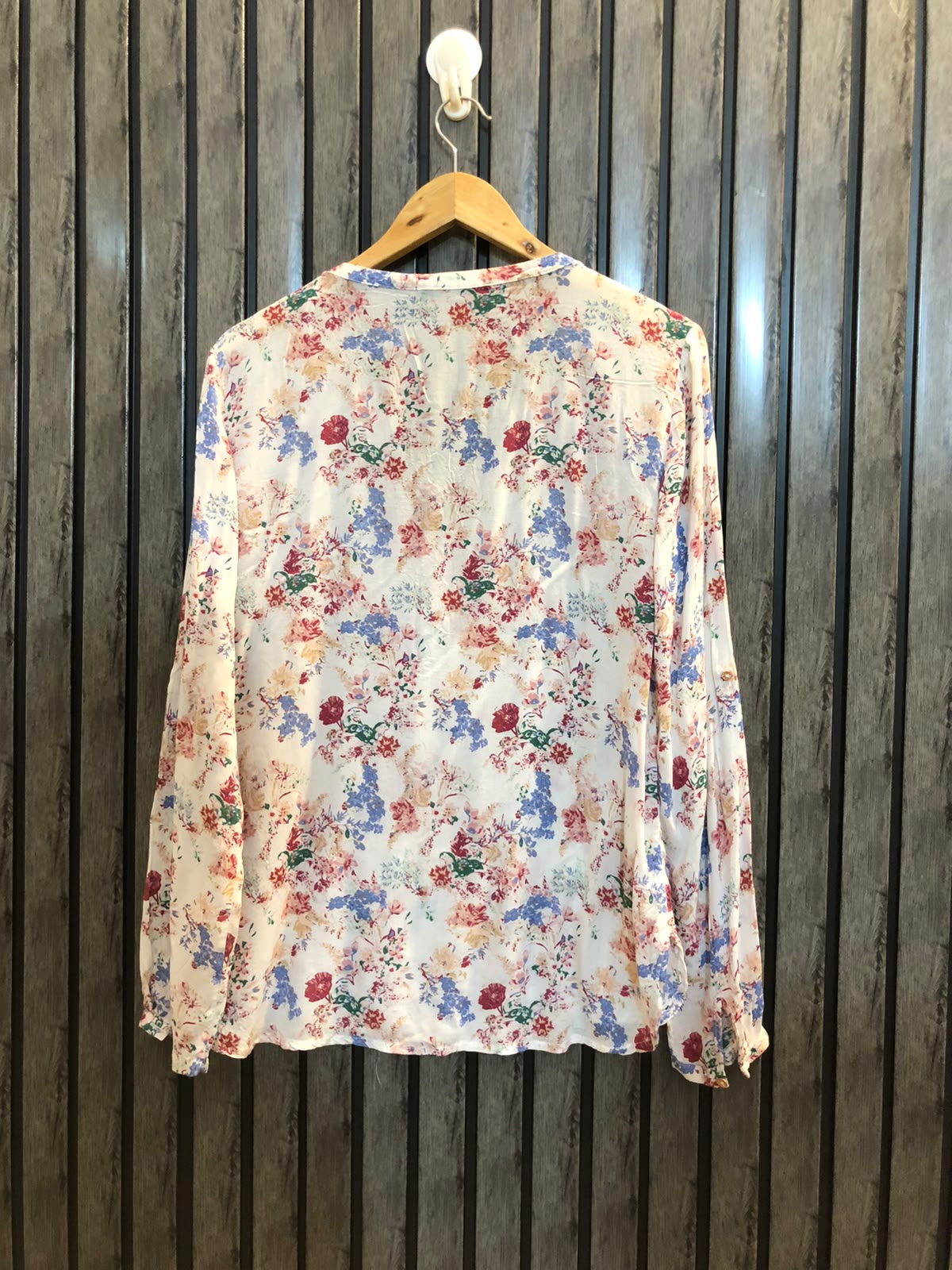 Chest 19  Length 24 to 25  Fabric linen Women's Premium Collection Full Sleeve Top