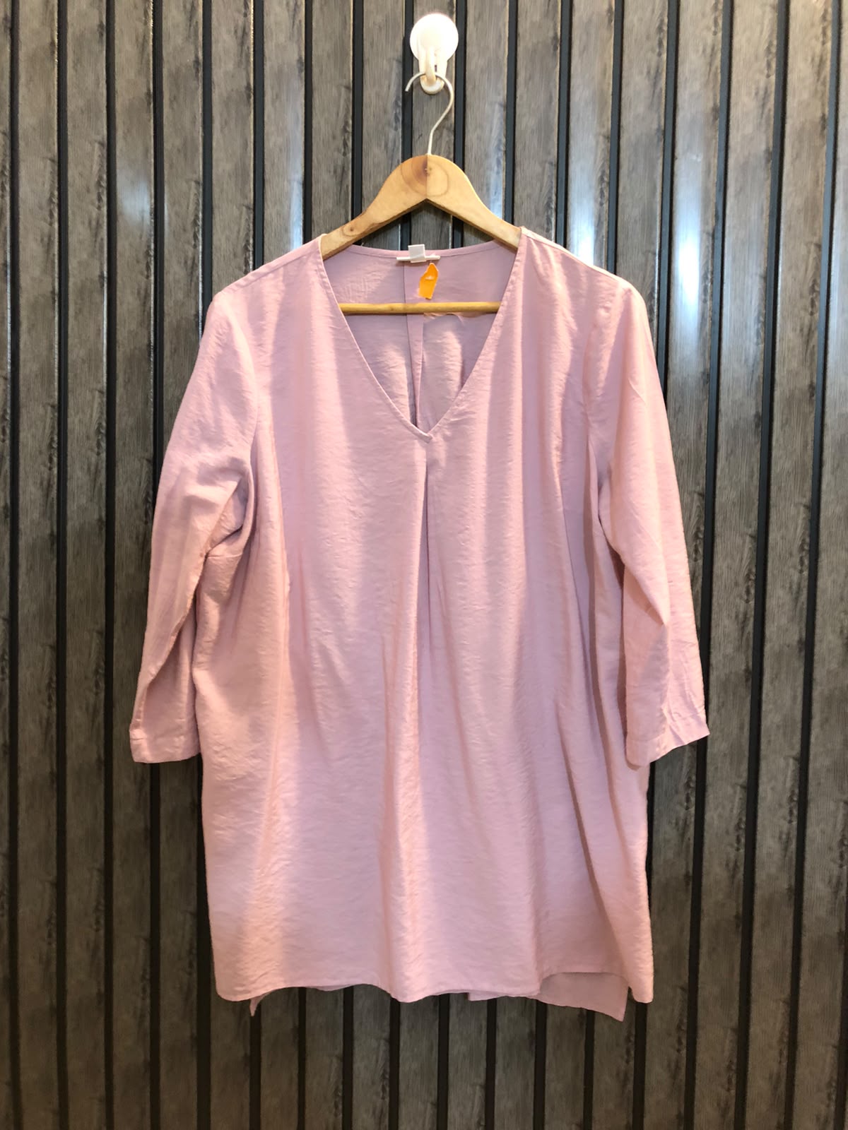 Chest 20  Length 28 to 30  Fabric cotton silk Women's Premium Collection Top