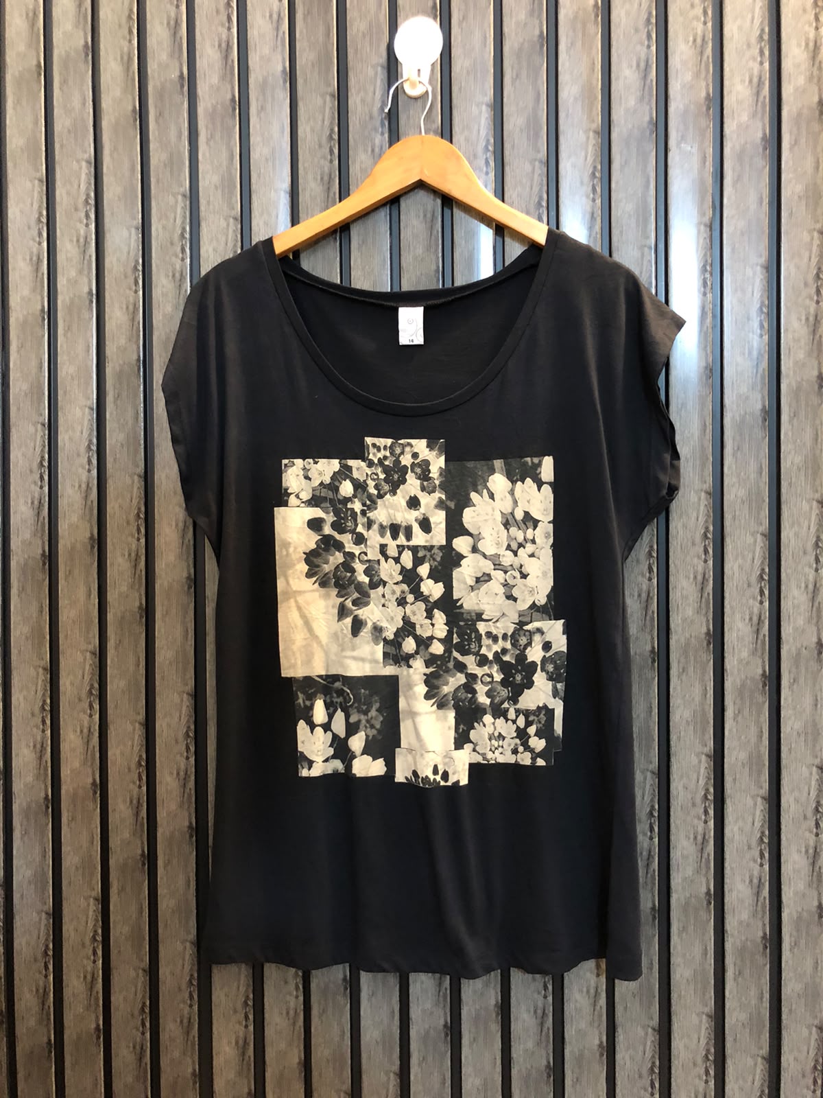 Chest 17  Length 21 Premium Quality Women's T-Shirt