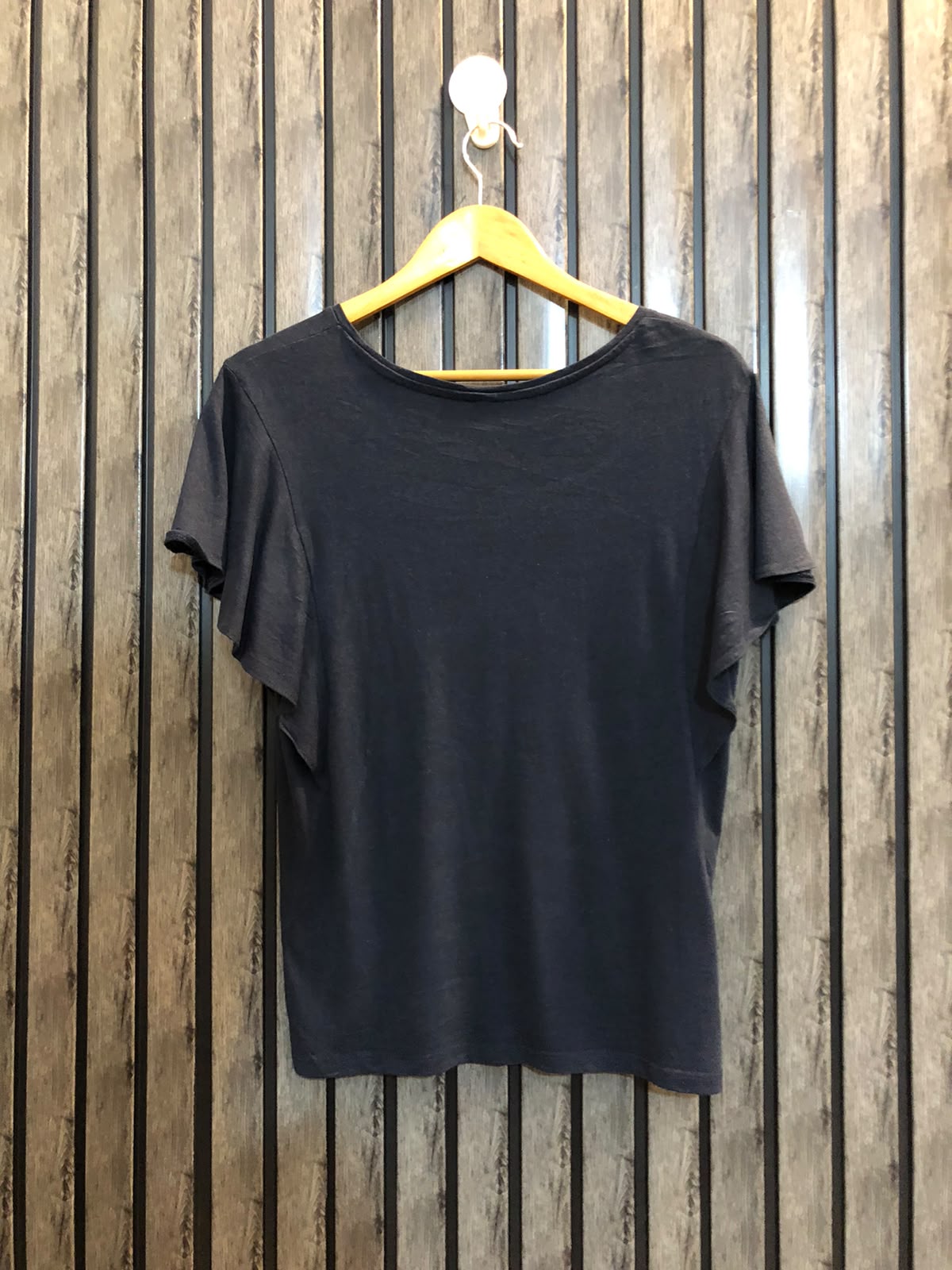 Chest 20  Length 22 Women's Trendy T-Shirt