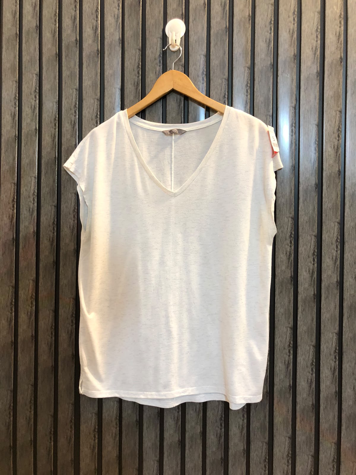 Chest 21  Length 26 Women's Modern T-Shirt